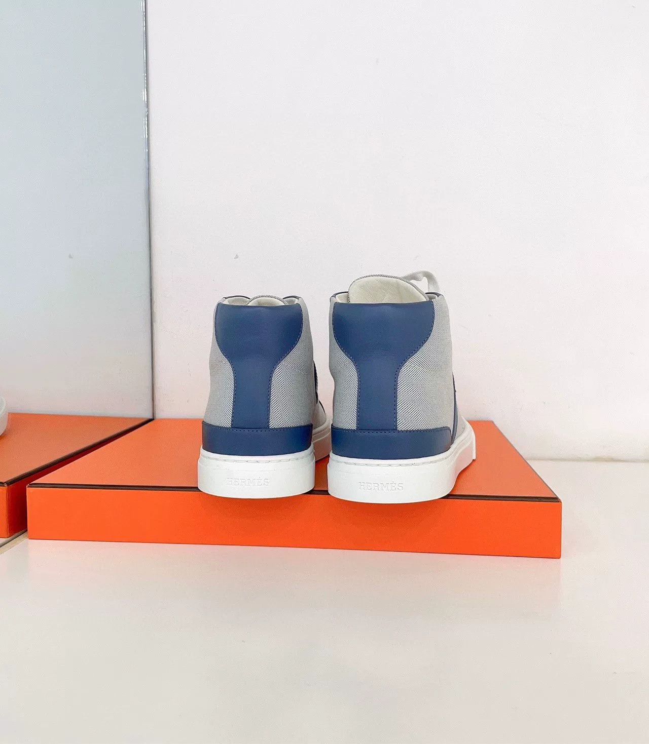 Hermes Hermes Blue Logo High-Top Lace-Up Sneakers Size US 7.5 / IT 37.5 - 6 Thumbnail
