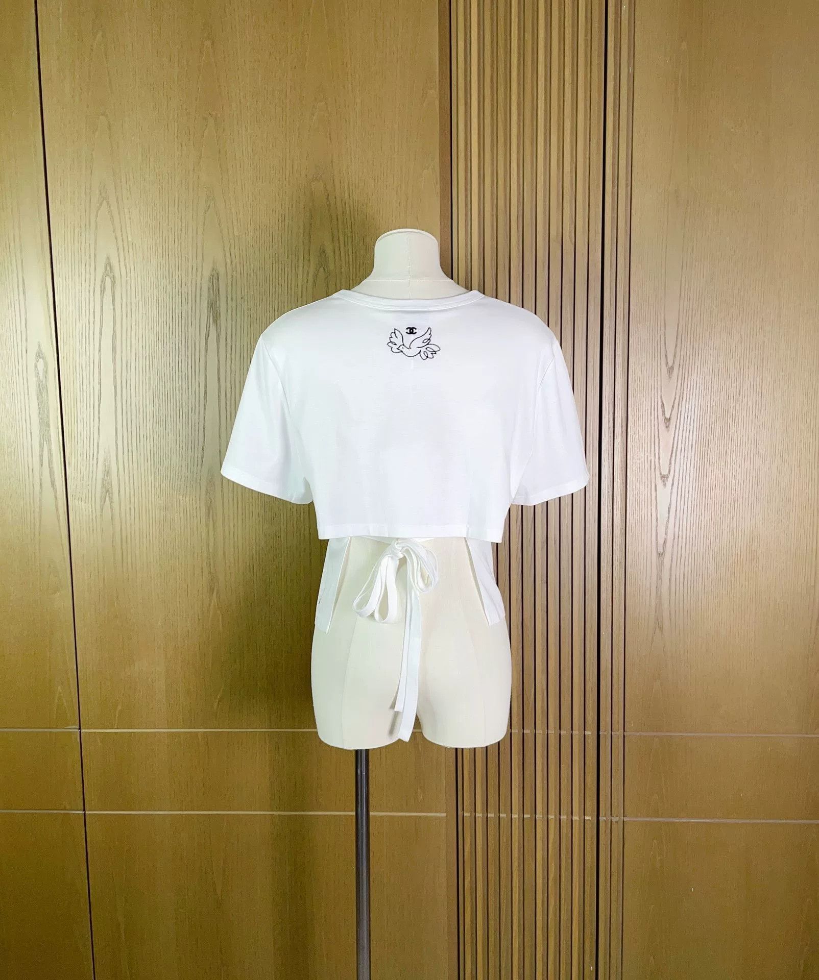 Chanel Chanel 22C White Dove Embroidery Tie T-shirt Size S / US 4 / IT 40 - 2 Thumbnail