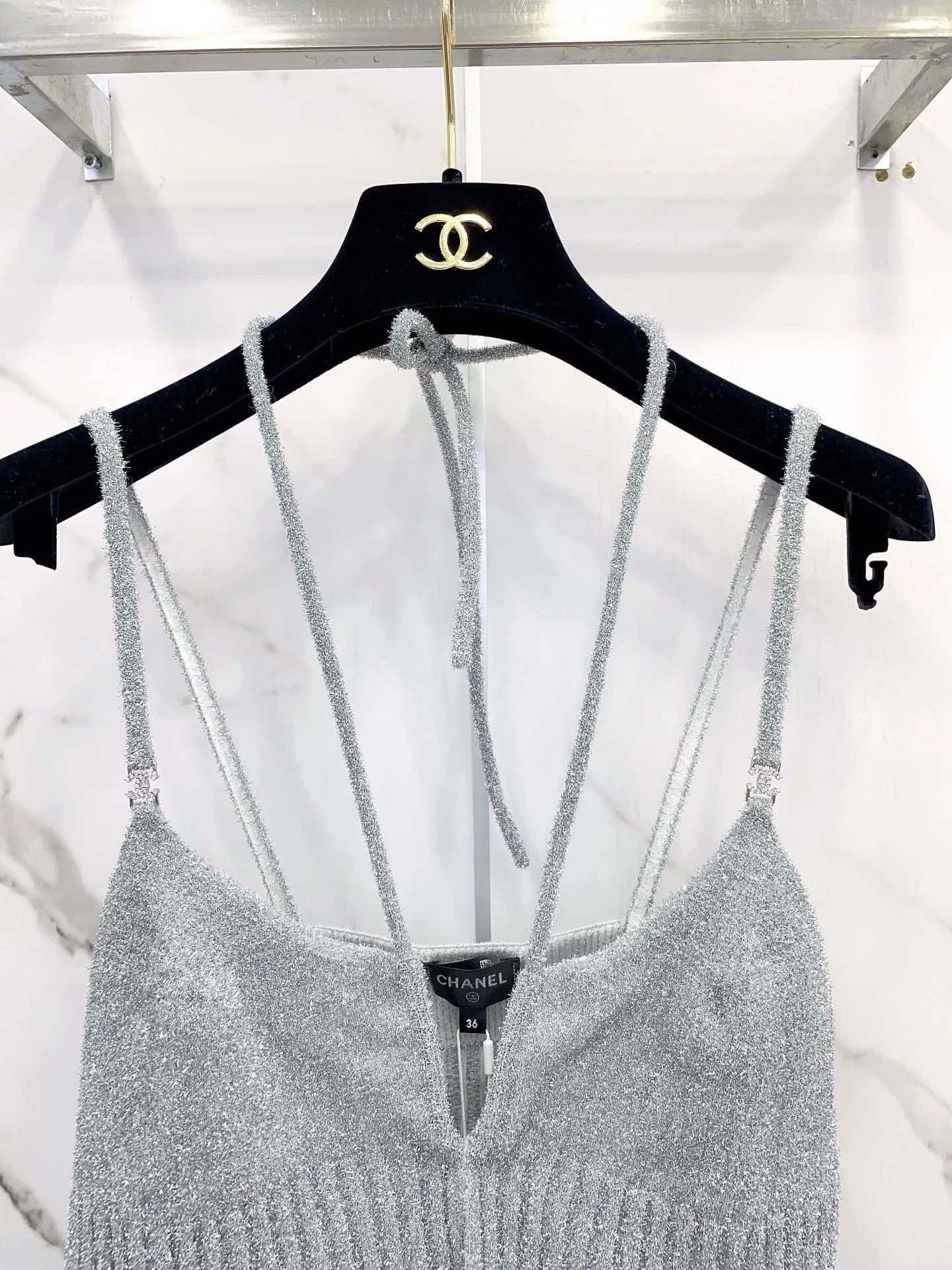 Chanel Chanel 22A Silver Thread Knit Rhinestone Camisole Size XS / US 0-2 / IT 36-38 - 3 Thumbnail