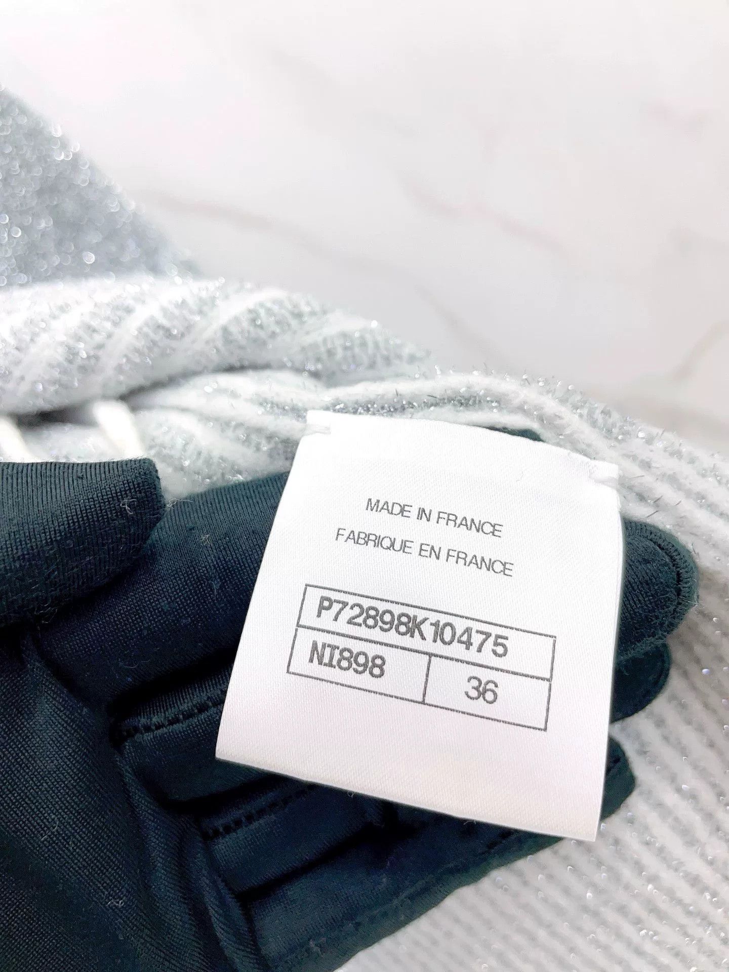 Chanel Chanel 22A Silver Thread Knit Rhinestone Camisole Size XS / US 0-2 / IT 36-38 - 8 Thumbnail