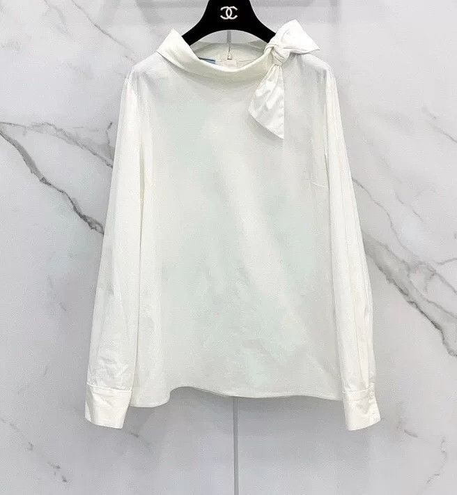 Prada Prada Stand Collar Bow Back Button Shirt Size M / US 6-8 / IT 42-44 - 4 Thumbnail