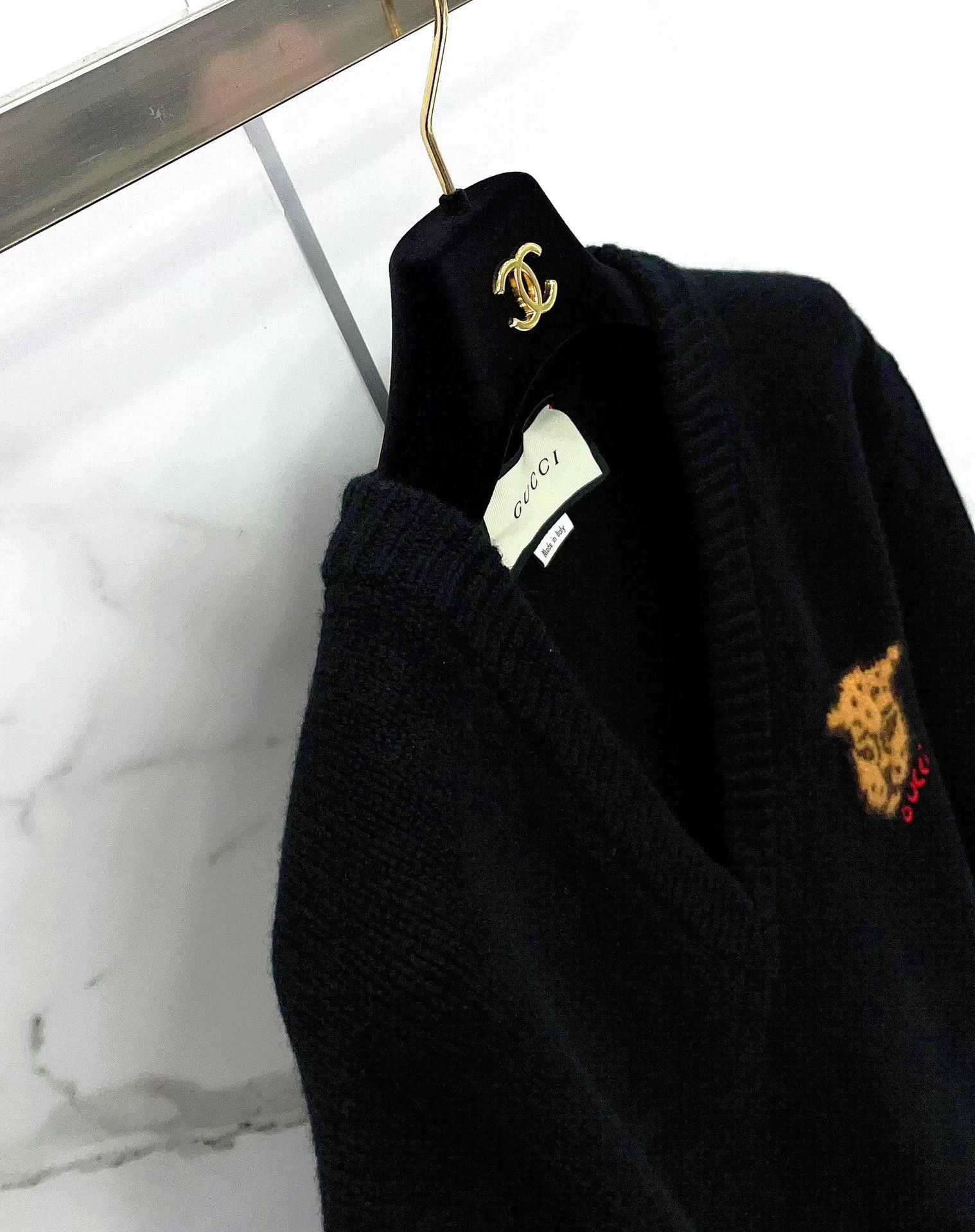 Gucci Gucci Leopard Embroidery Wool V-Neck Sweater Size US S / EU 44-46 / 1 - 7 Thumbnail
