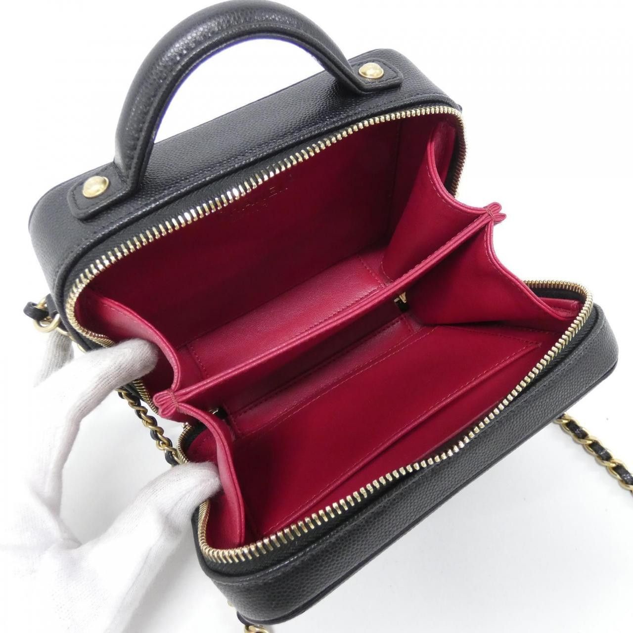 Chanel Chanel Chanel Caviar Skin 2way Bag Leather Crossbody Bag 93342 DUTY FREE for USA Size ONE SIZE - 7 Thumbnail