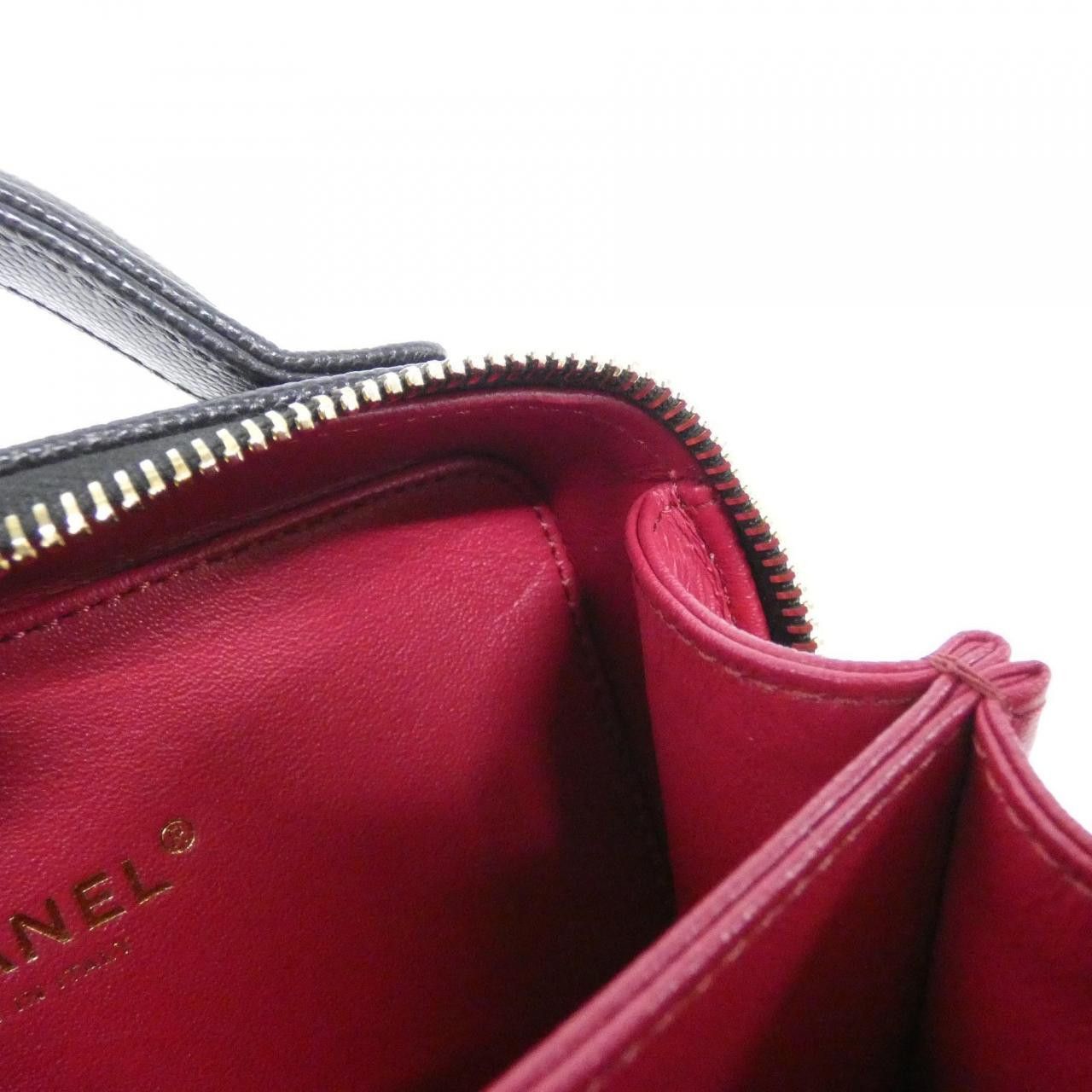 Chanel Chanel Chanel Caviar Skin 2way Bag Leather Crossbody Bag 93342 DUTY FREE for USA Size ONE SIZE - 8 Thumbnail