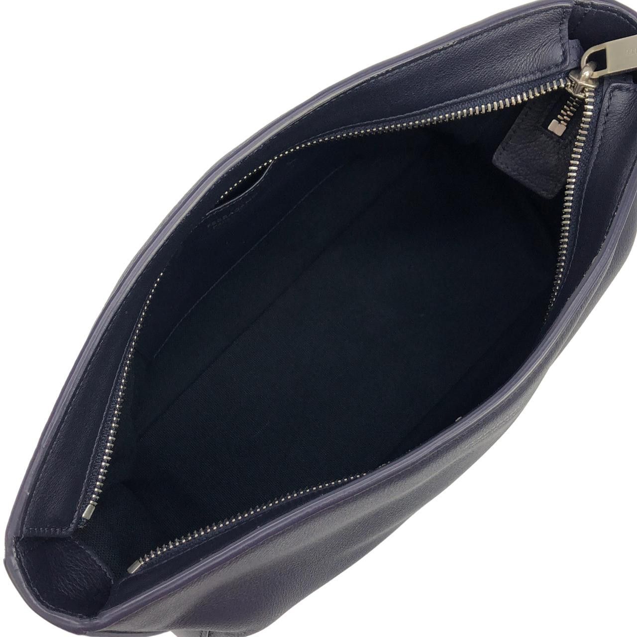 Salvatore Ferragamo Salvatore Ferragamo Salvatore Ferragamo Calf Handbag Leather Handbag 241445 DUTY FREE for USA Size ONE SIZE - 8 Thumbnail