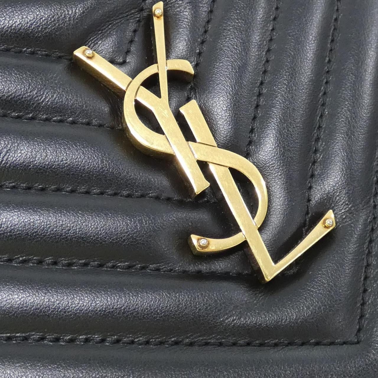 Yves Saint Laurent Yves Saint Laurent Saint Laurent Lou Calf Shoulder Bag Leather Shoulder Bag 612544DV707 DUTY FREE for USA Size ONE SIZE - 4 Thumbnail