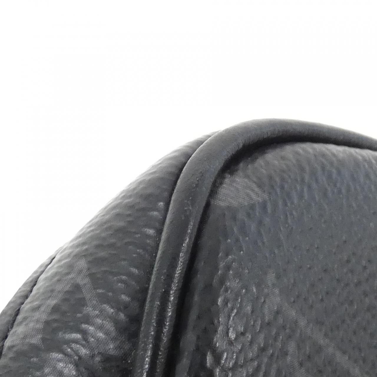 Louis Vuitton Louis Vuitton Louis Vuitton Alpha Messenger Monogram Eclipse Shoulder Bag Textile Shoulder Bag M46955 DUTY FREE for USA Size ONE SIZE - 6 Thumbnail
