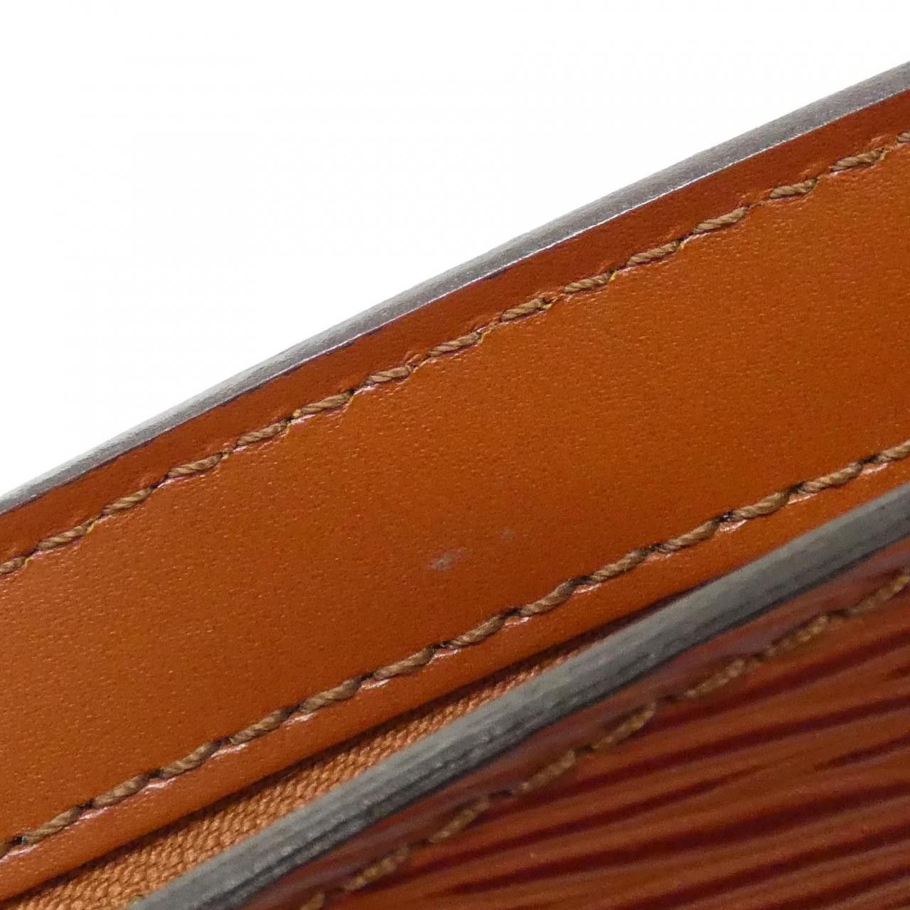 Louis Vuitton Louis Vuitton Louis Vuitton Epi Tote Bag Leather Handbag M52273 DUTY FREE for USA Size ONE SIZE - 6 Thumbnail