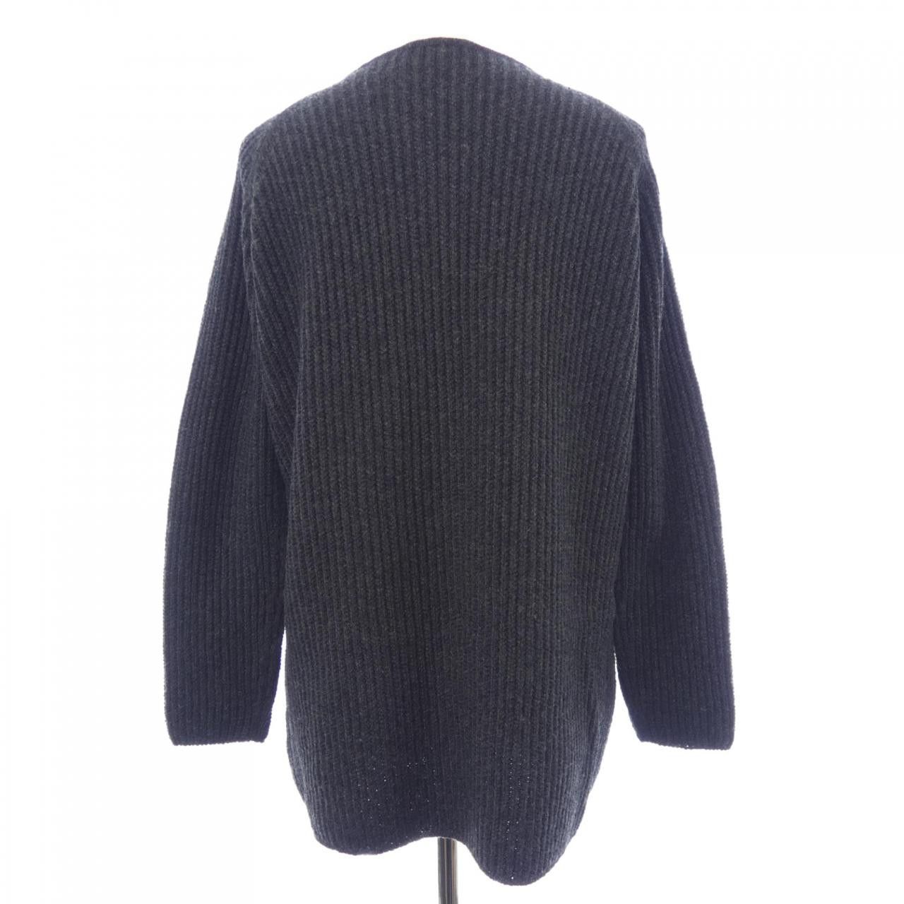 Gucci Gucci Gucci Knitwear Textile Tops 256 5063 5205 DUTY FREE for USA Size ONE SIZE - 2 Thumbnail