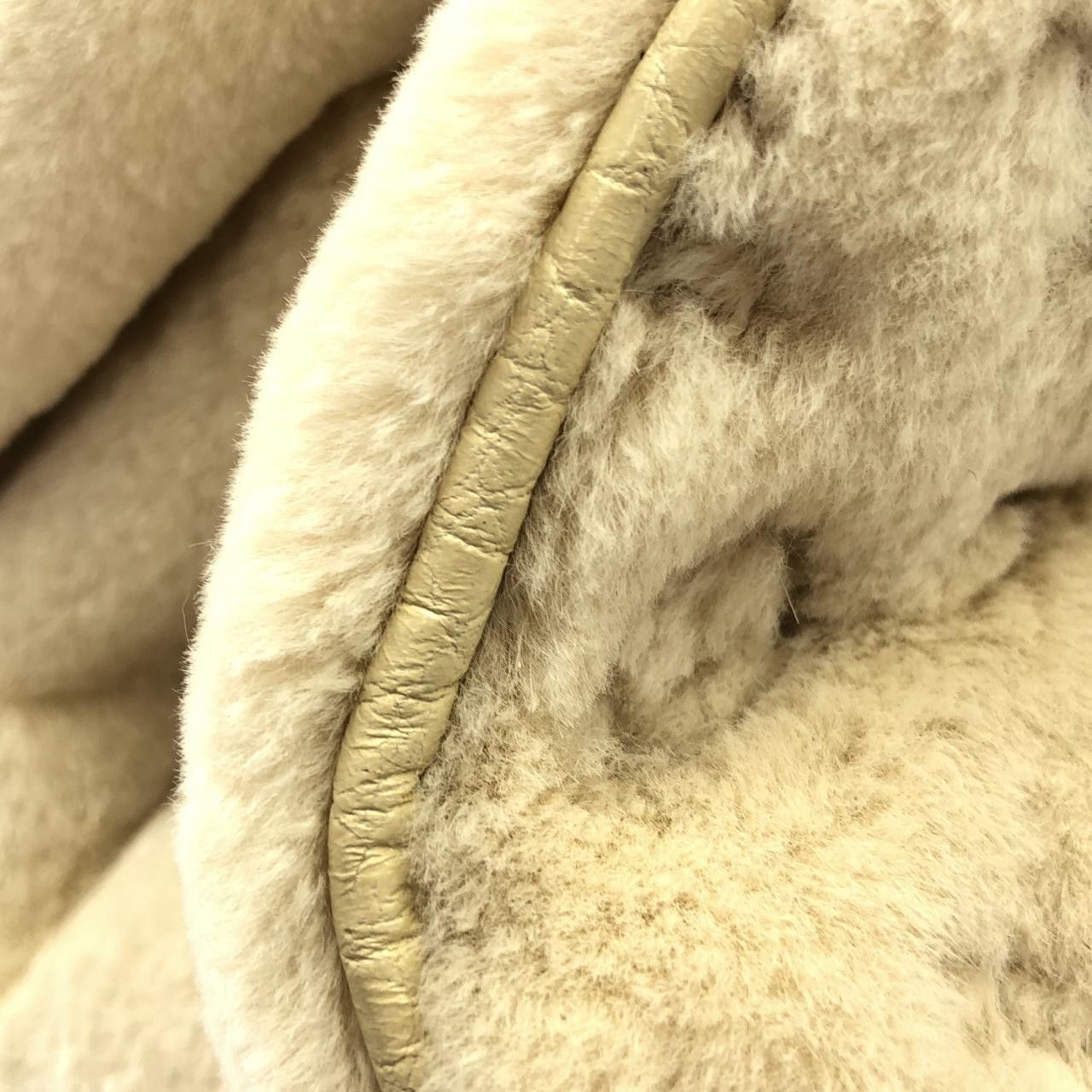 Louis Vuitton Louis Vuitton Louis Vuitton Demi Lune Cabochon Mink Fur Calf Bag Fur Handbag M95079 DUTY FREE for USA Size ONE SIZE - 6 Thumbnail