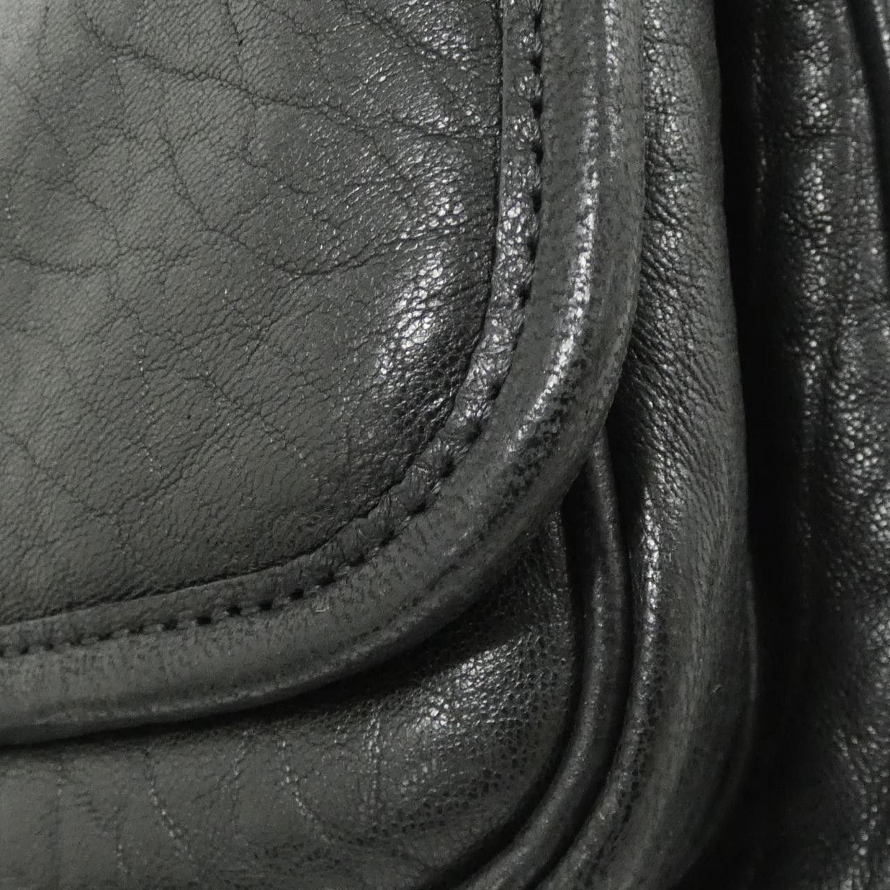 Yves Saint Laurent Yves Saint Laurent Saint Laurent Niki Lamb Shoulder Bag Leather Shoulder Bag 776611AAC3O DUTY FREE for USA Size ONE SIZE - 5 Thumbnail