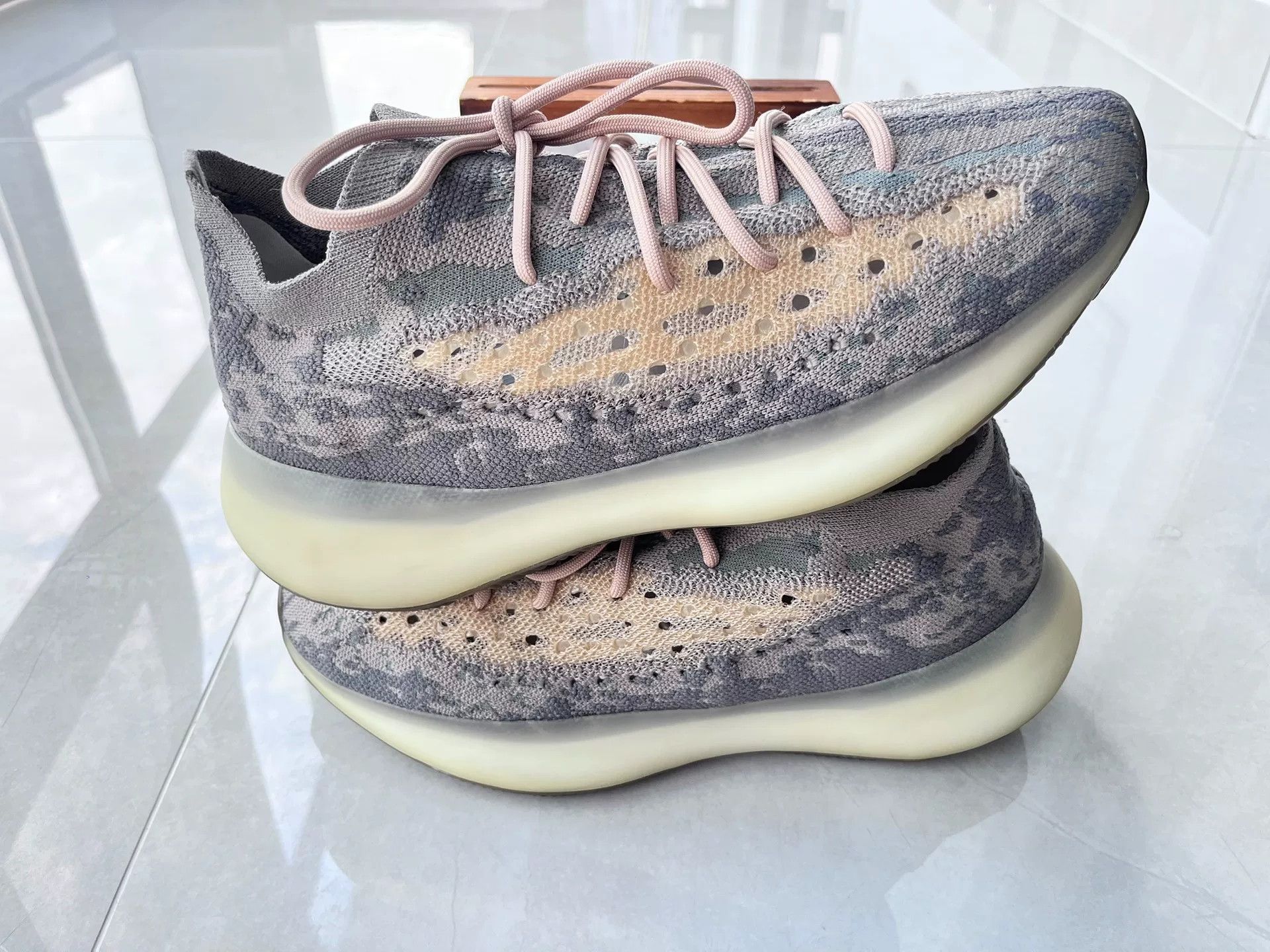 Adidas Adidas YEEZY380 Gray Lowtop Sneakers 12 Men Size US 12 / EU 45 - 2 Thumbnail
