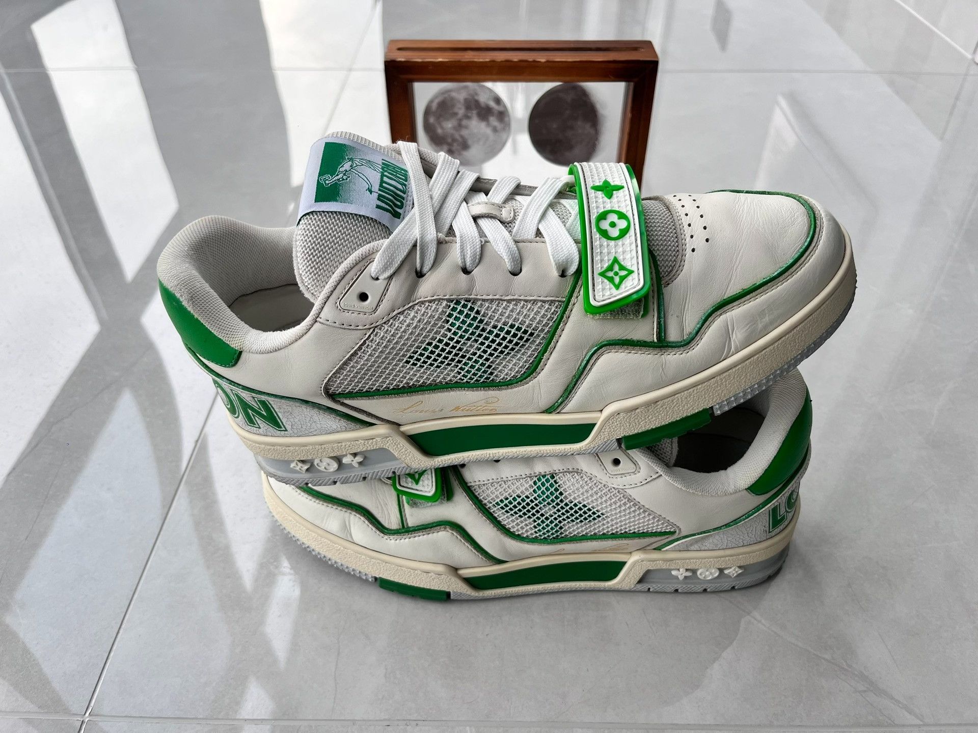 Louis Vuitton Louis Vuitton Training Green Lowtop Sneakers 8 Men Size US 8 / EU 41 - 2 Thumbnail