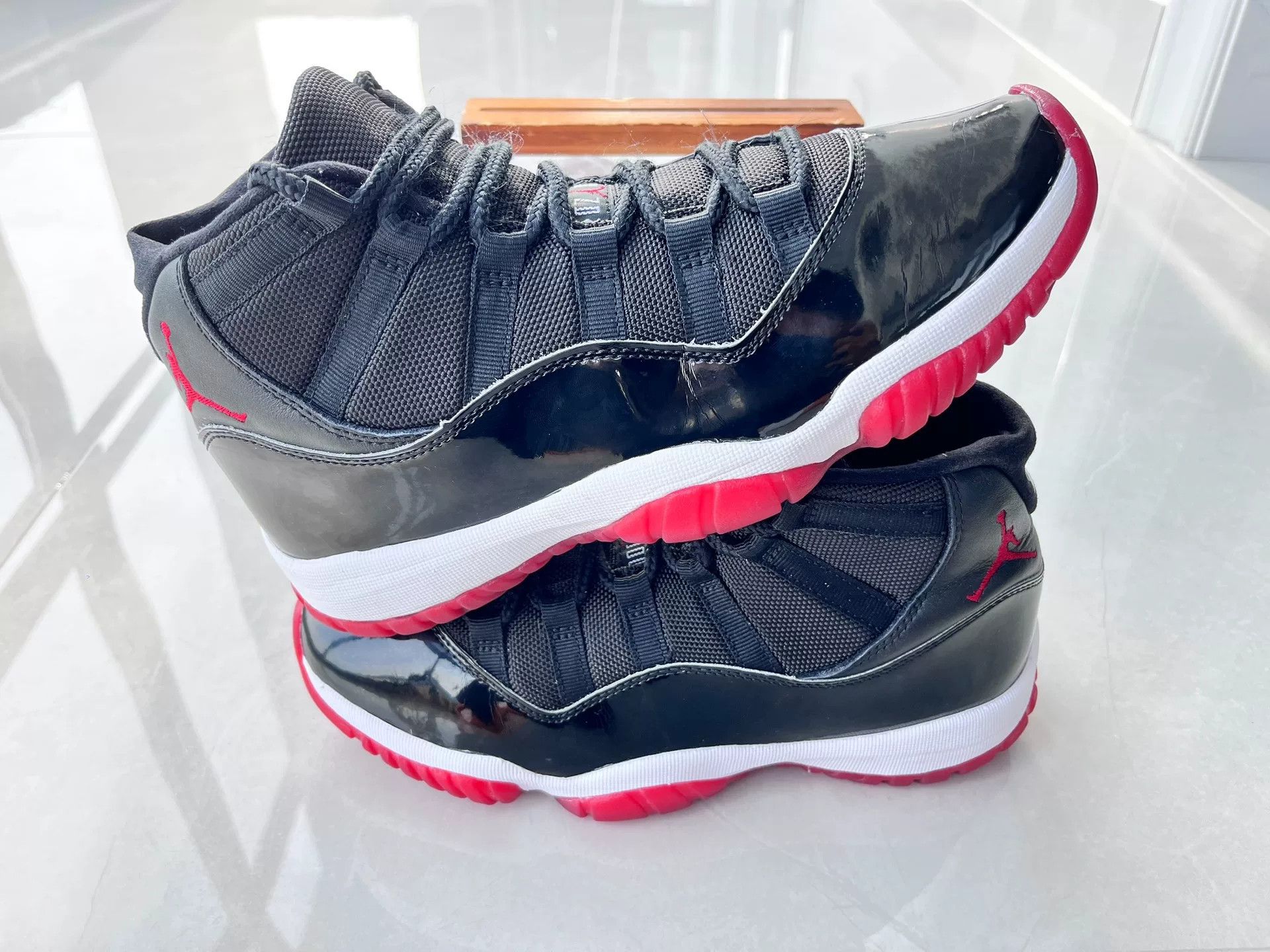 Nike Nike AJ11 Black Lowtop Sneakers 7 Men Size US 7 / EU 40 - 2 Thumbnail