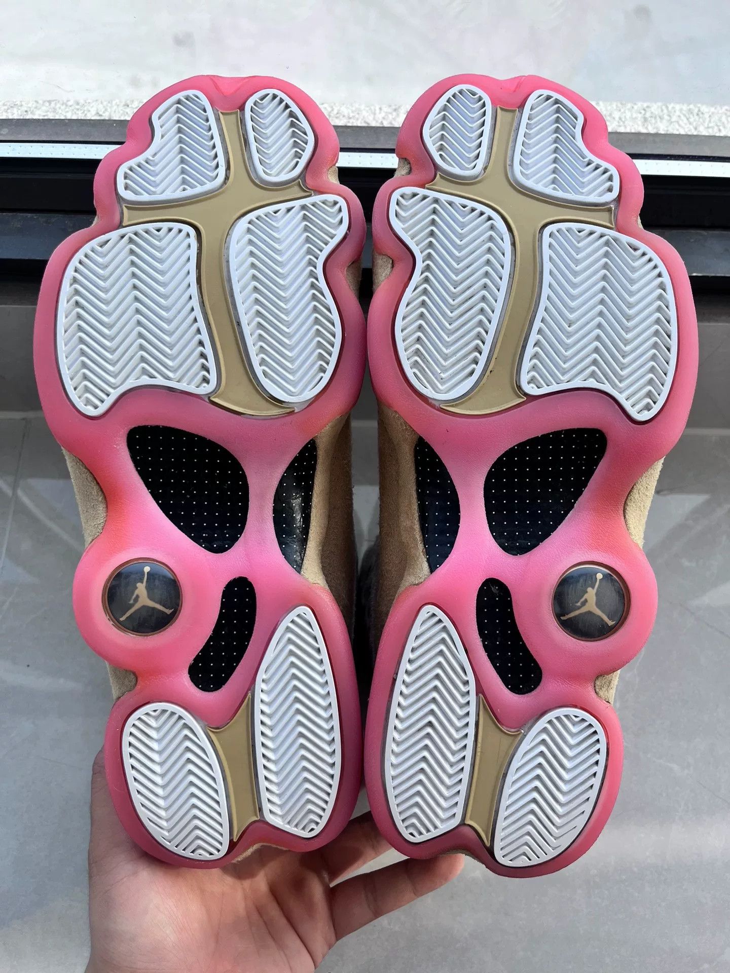 Nike Nike AJ13 Pink Lowtop Sneakers 11 Men Size US 11 / EU 44 - 6 Thumbnail