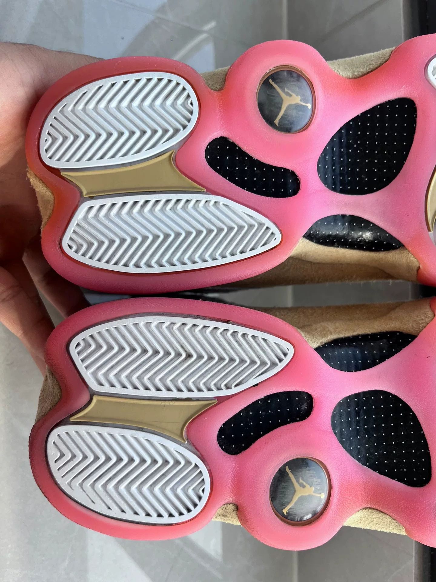 Nike Nike AJ13 Pink Lowtop Sneakers 11 Men Size US 11 / EU 44 - 8 Thumbnail