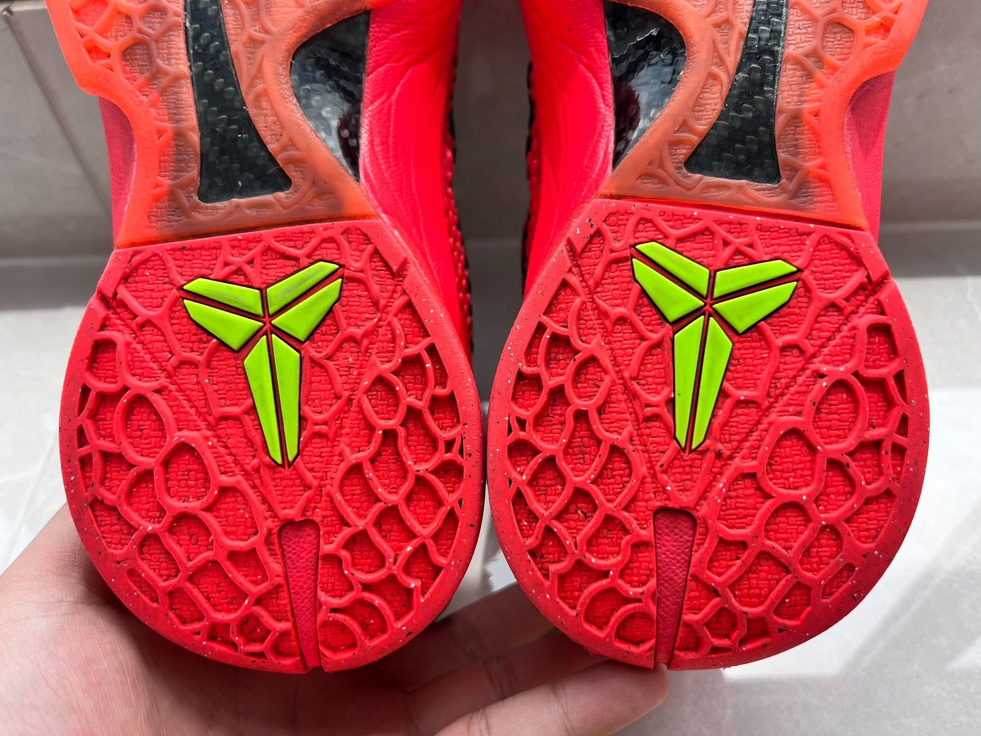 Nike Nike KOBE6 Red Lowtop Sneakers 9 Men Size US 9 / EU 42 - 8 Thumbnail