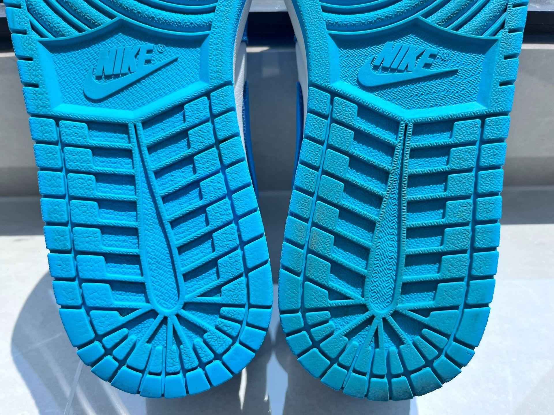 Nike Nike AJ1 Blue Lowtop Sneakers 11 Men Size US 11 / EU 44 - 9 Thumbnail