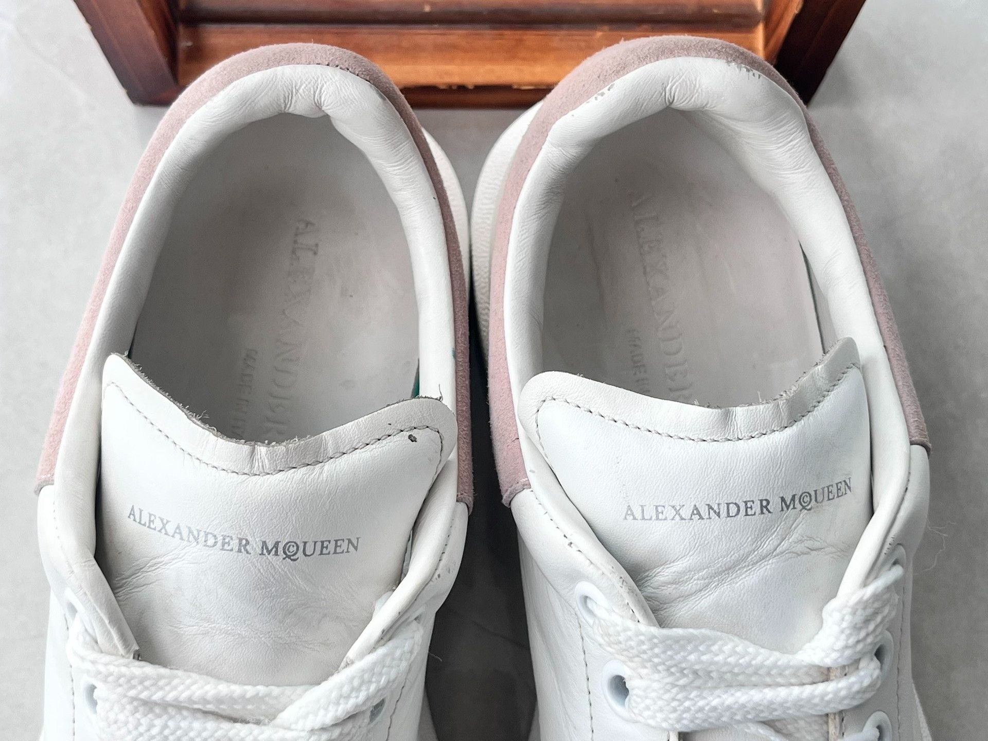 Alexander McQueen Alexander McQueen White Lowtop Sneakers it_39 Women Size US 9 / IT 39 - 6 Thumbnail