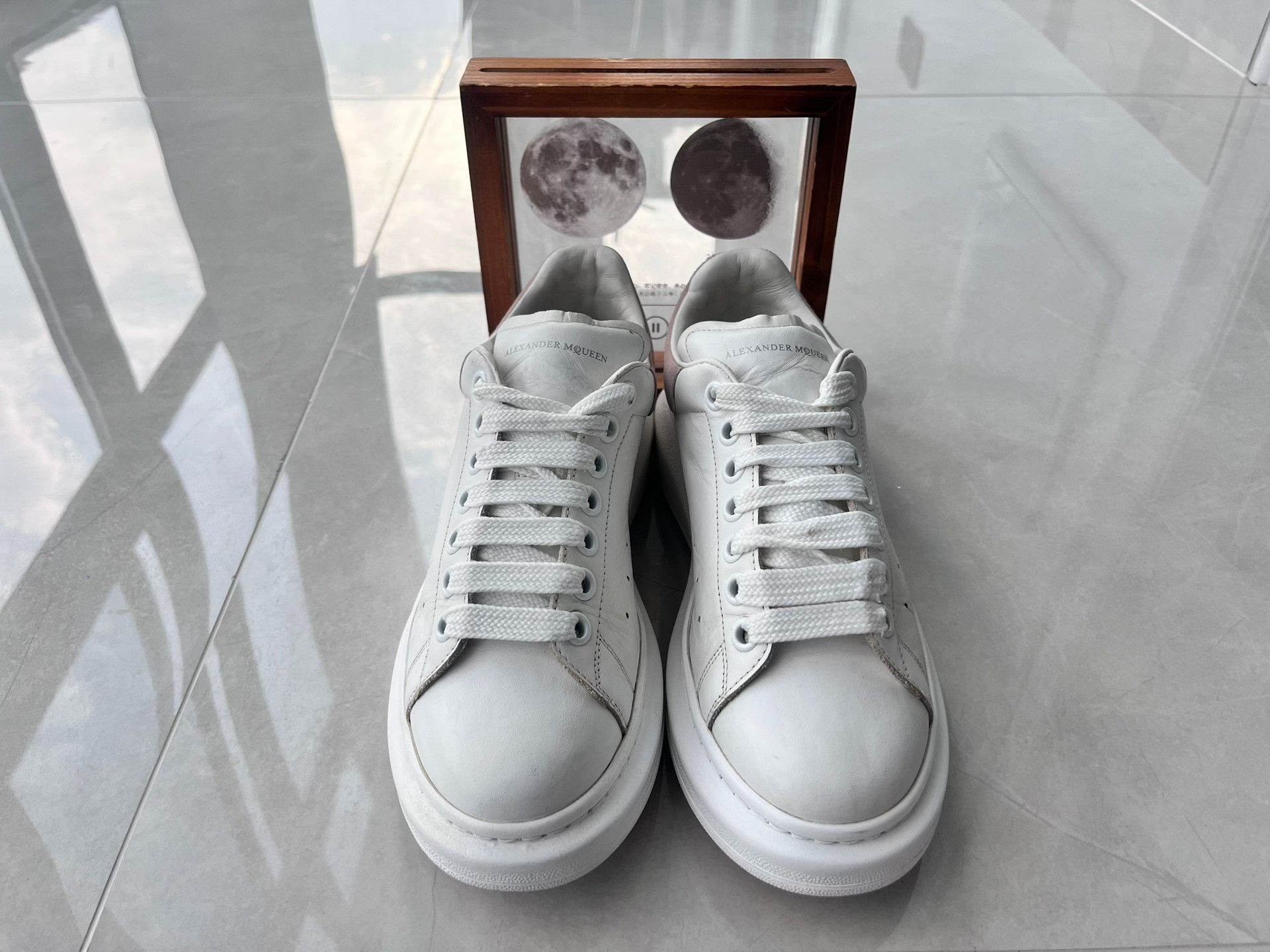 Alexander McQueen Alexander McQueen White Lowtop Sneakers it_39 Women Size US 9 / IT 39 - 4 Thumbnail