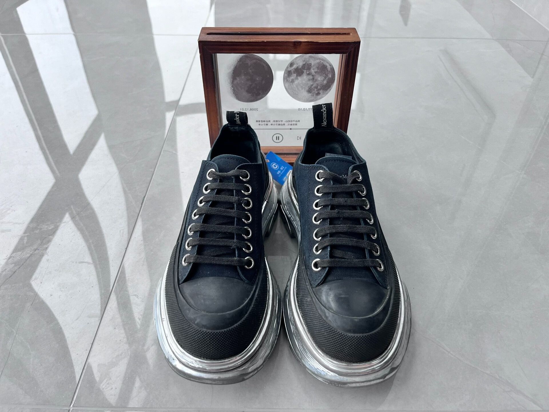 Alexander McQueen Alexander McQueen Black Lowtop Sneakers it_38 Women Size US 8 / IT 38 - 4 Thumbnail