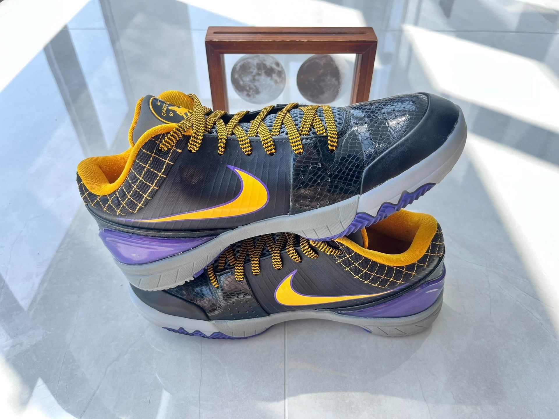 Nike Nike KOBE4 Lowtop Sneakers 9 Men Size US 9 / EU 42 - 3 Thumbnail