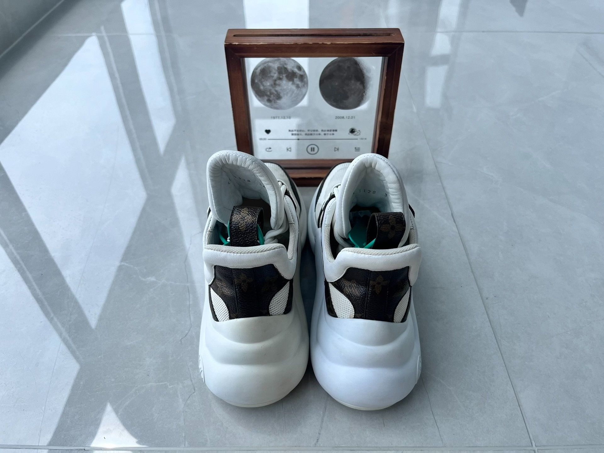 Louis Vuitton Louis Vuitton Lowtop Sneakers it_36 Women Size US 6 / IT 36 - 5 Thumbnail