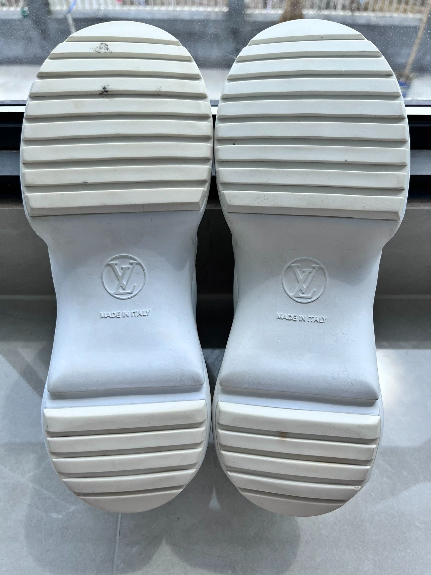 Louis Vuitton Louis Vuitton Lowtop Sneakers it_36 Women Size US 6 / IT 36 - 6 Thumbnail