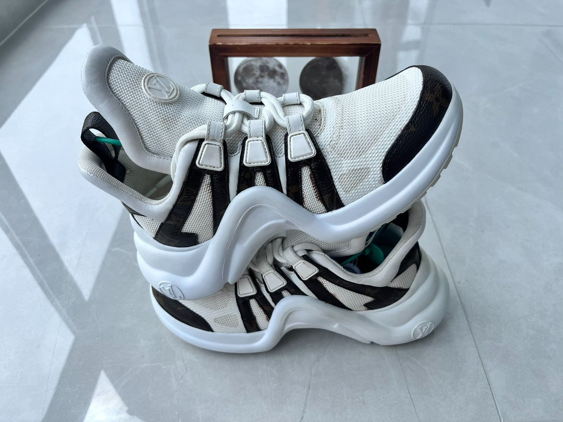 Louis Vuitton Louis Vuitton Lowtop Sneakers it_36 Women Size US 6 / IT 36 - 2 Thumbnail