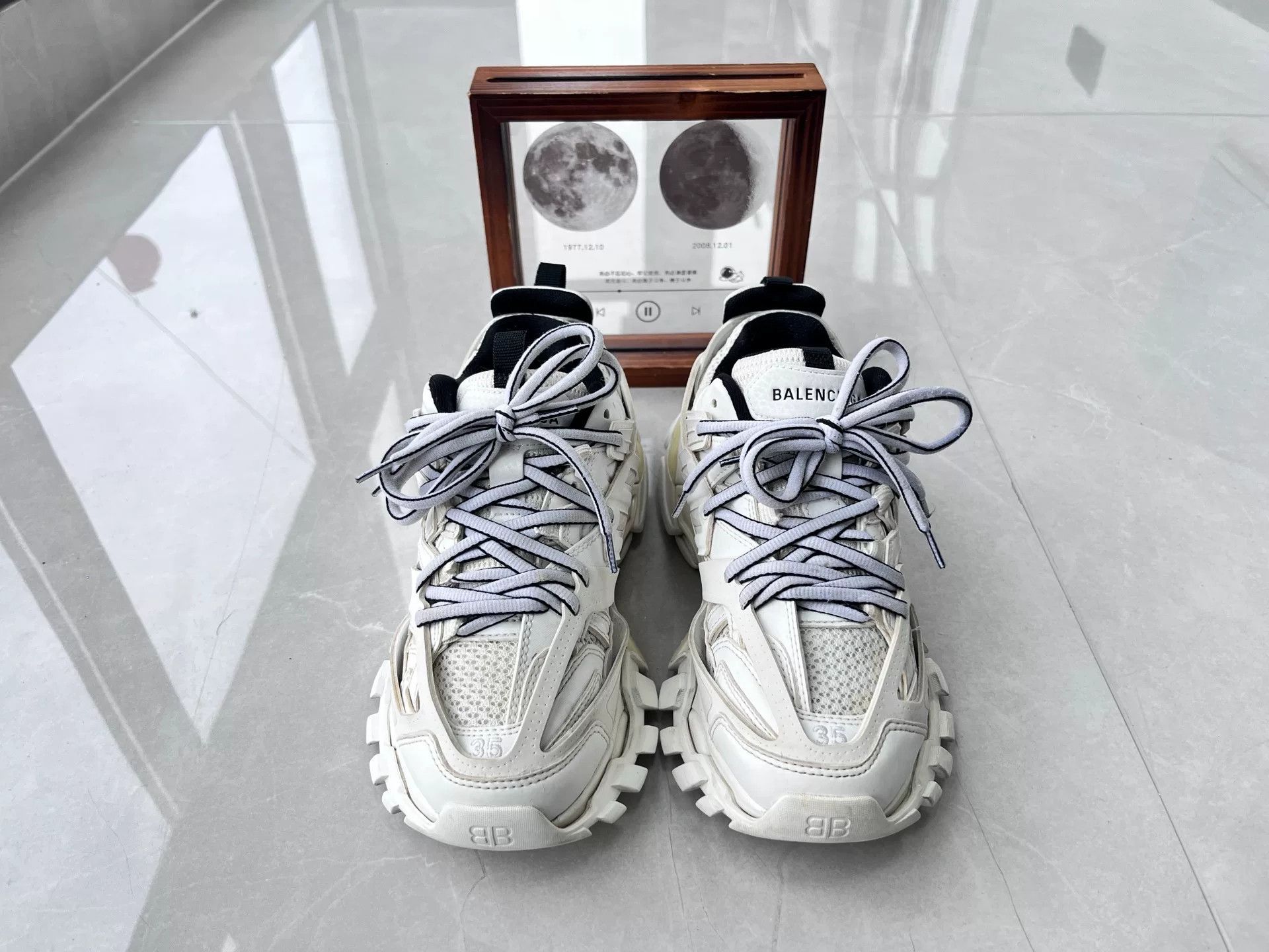 Balenciaga Balenciaga White Lowtop Sneakers 8 Men Size US 8 / EU 41 - 4 Thumbnail