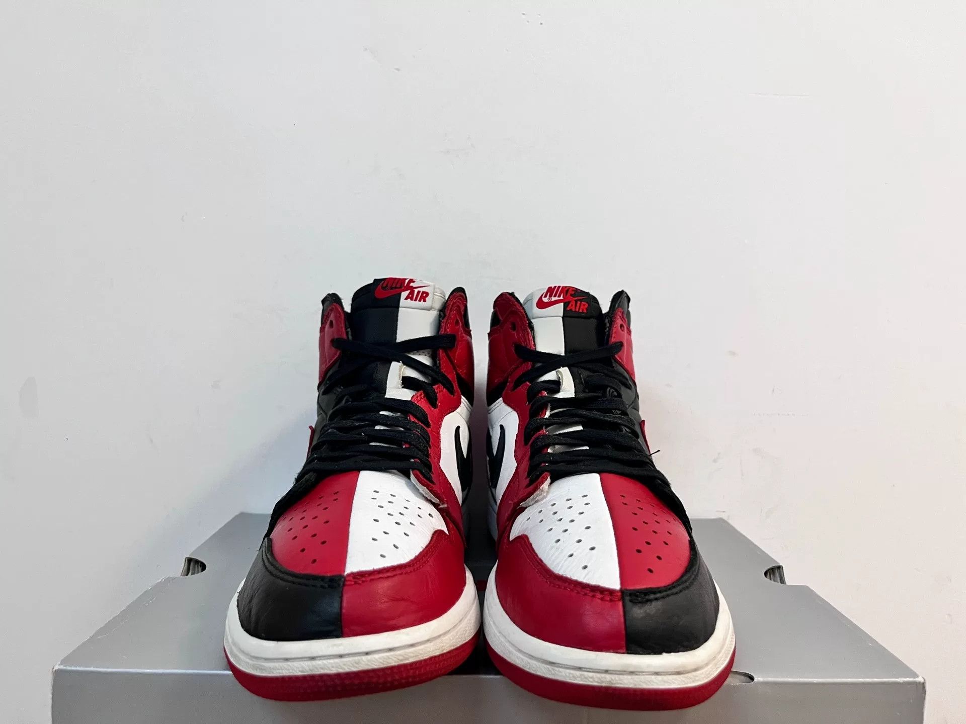 Nike Nike AJ1 Lowtop Sneakers 11 Men Size US 11 / EU 44 - 4 Thumbnail