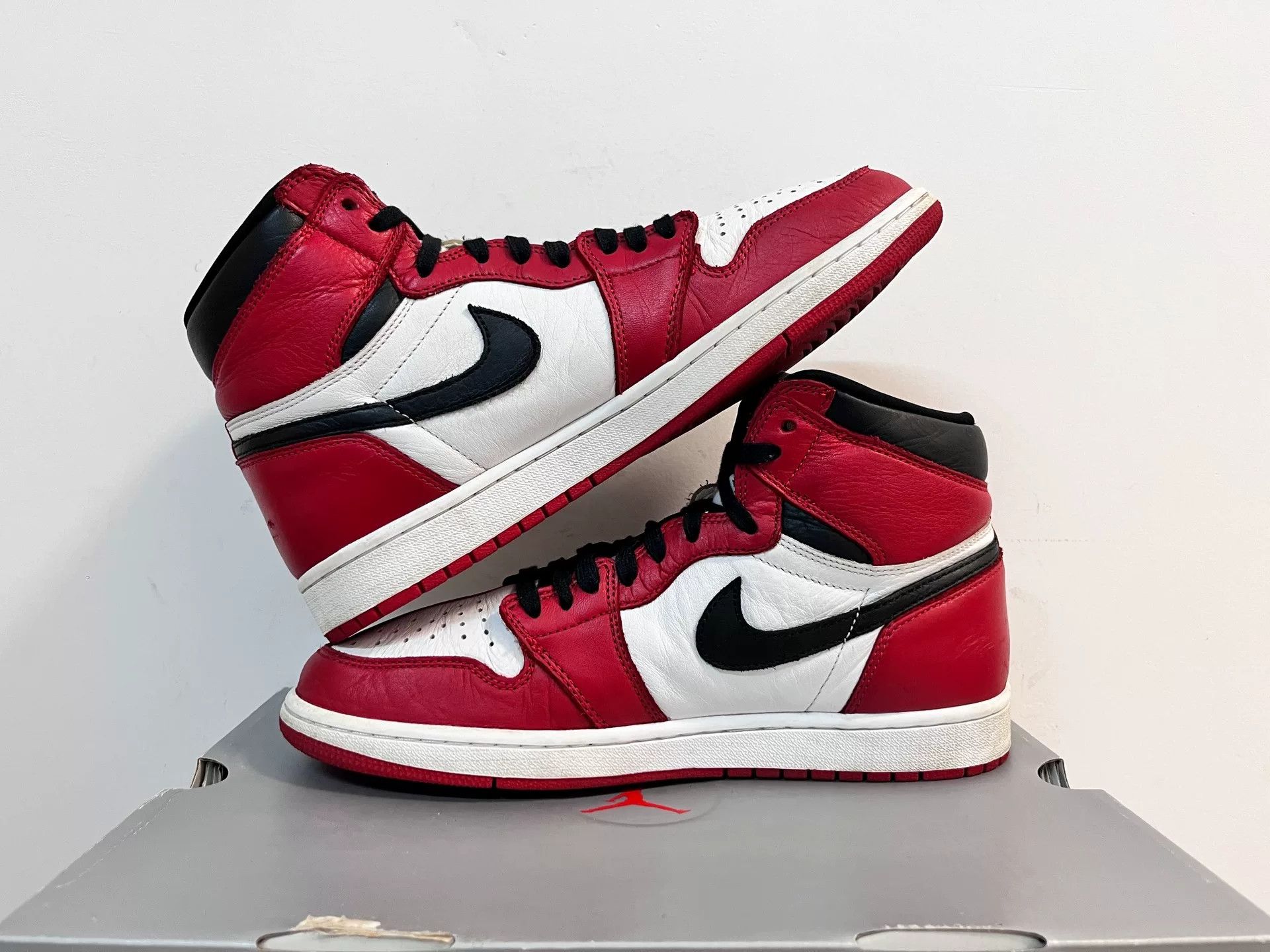 Nike Nike AJ1 Lowtop Sneakers 11 Men Size US 11 / EU 44 - 3 Thumbnail