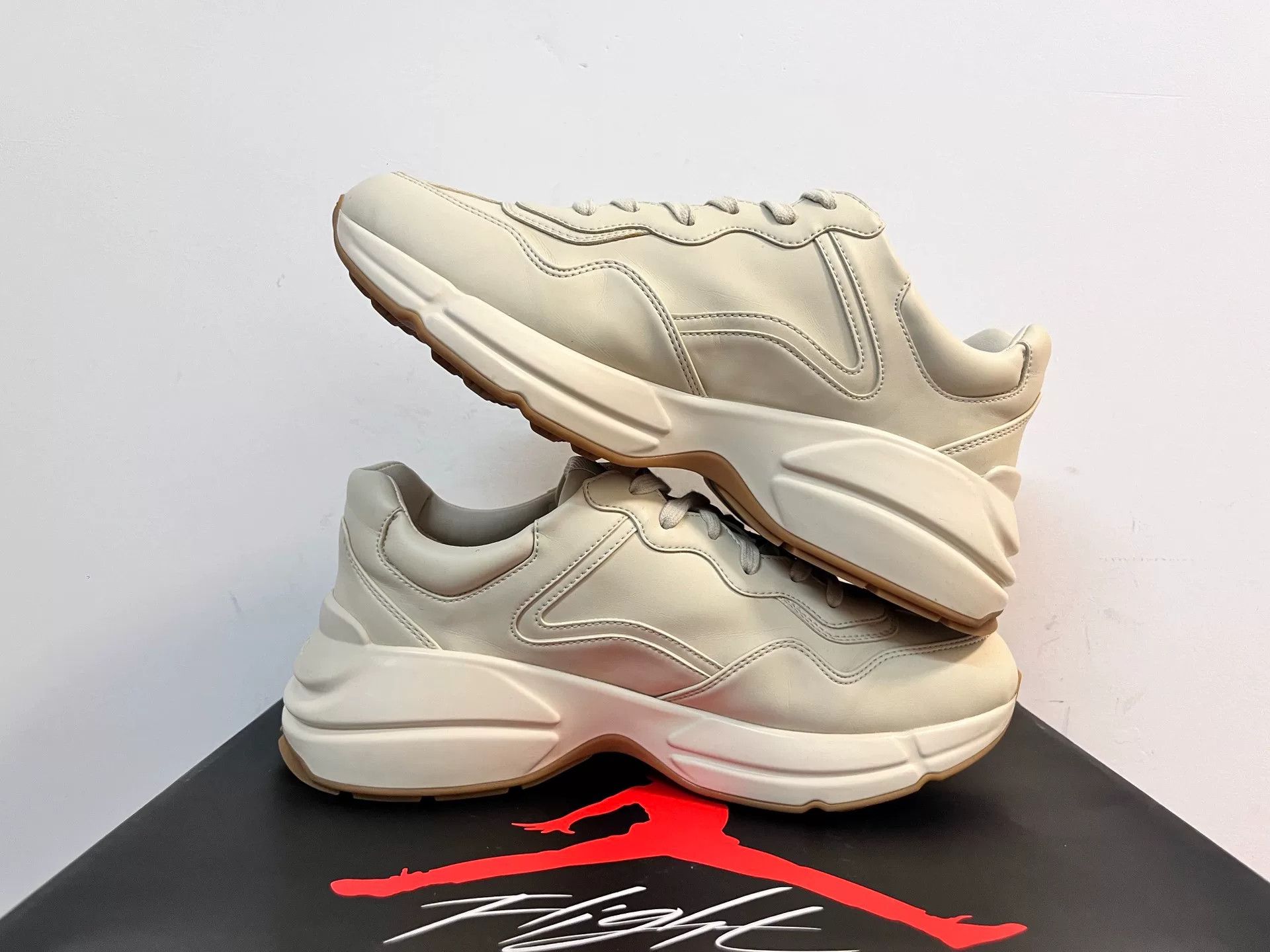 Gucci Gucci Special Printed White Lowtop Sneakers 8 Men Size US 8 / EU 41 - 3 Thumbnail