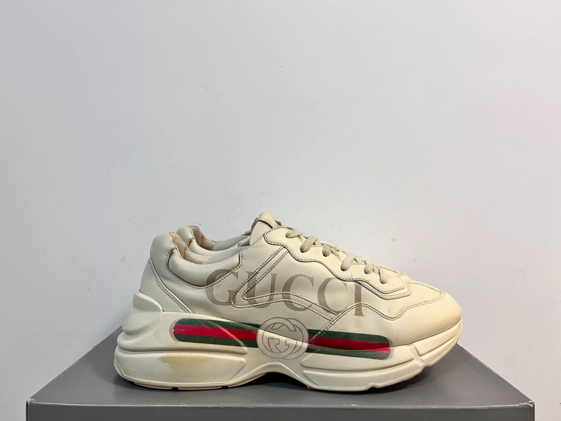 Gucci Gucci Lowtop Sneakers 9 Men Size US 9 / EU 42 - 2 Thumbnail