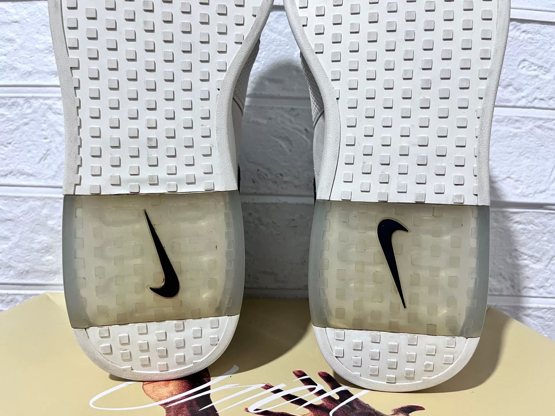 Fear of God Fear of God Retro White Hitop Sneakers 11 Men Size US 11 / EU 44 - 9 Thumbnail