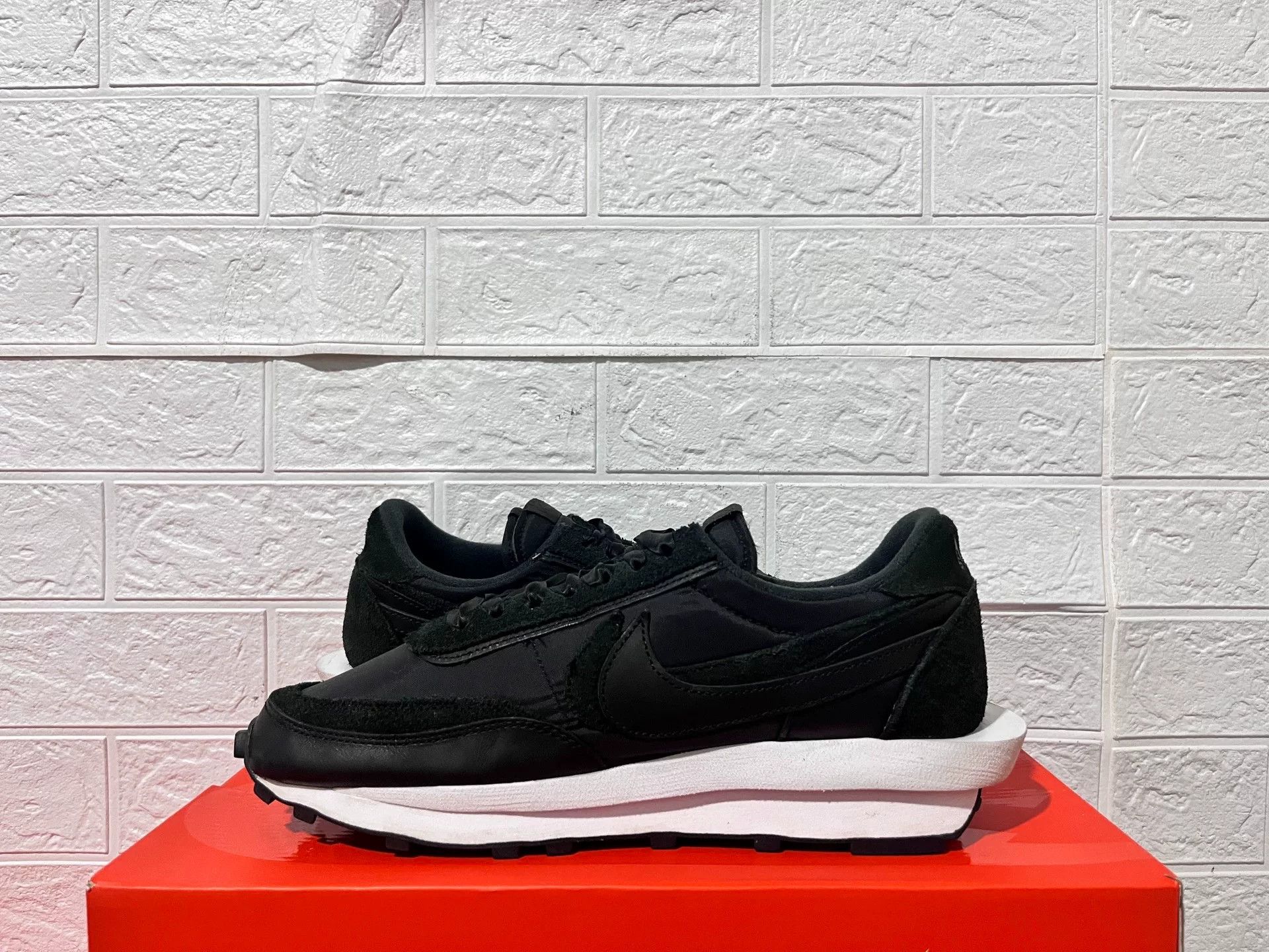 Sacai Sacai Black Lowtop Sneakers 12 Men Size US 12 / EU 45 - 3 Thumbnail