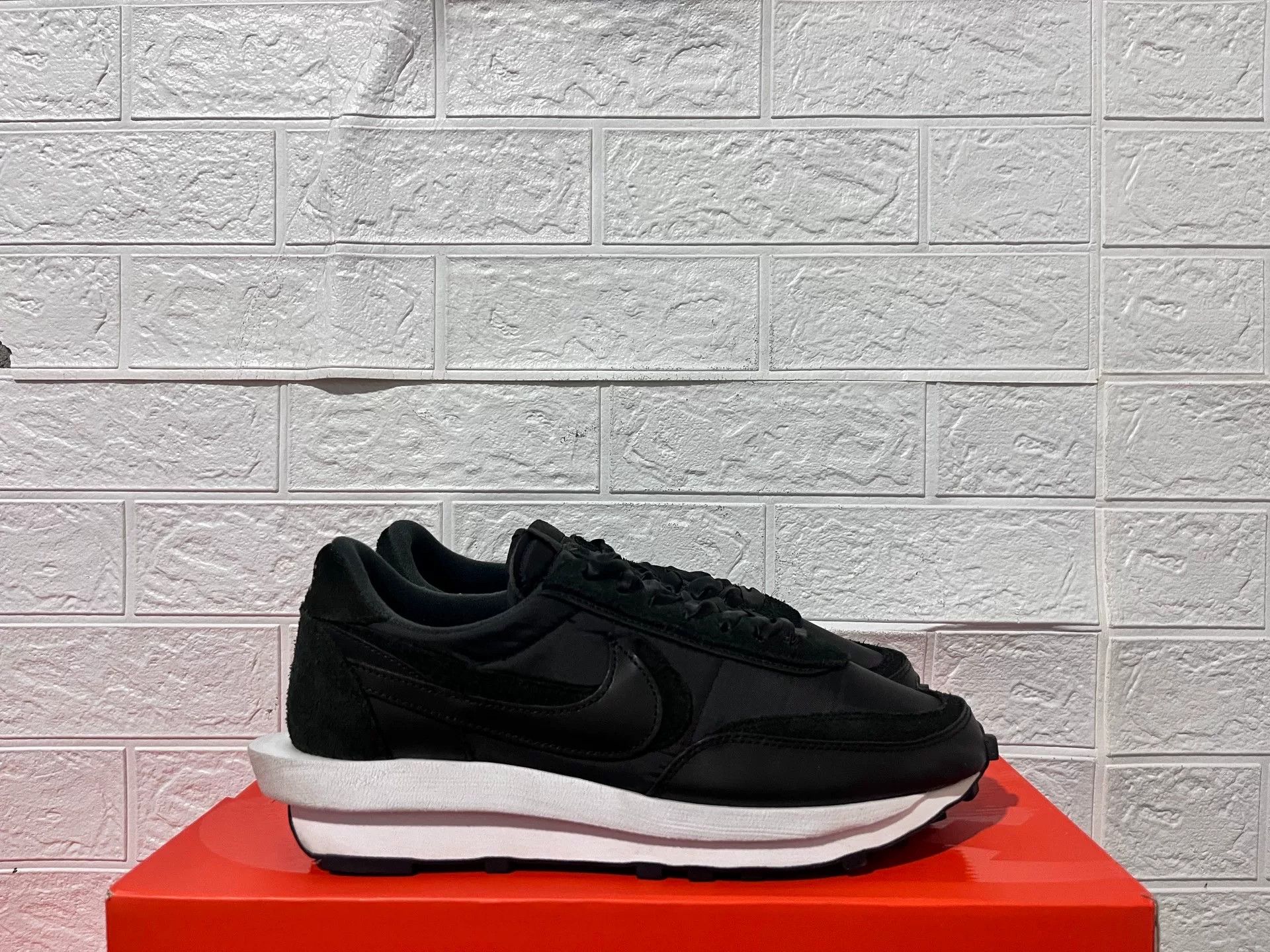 Sacai Sacai Black Lowtop Sneakers 12 Men Size US 12 / EU 45 - 2 Thumbnail