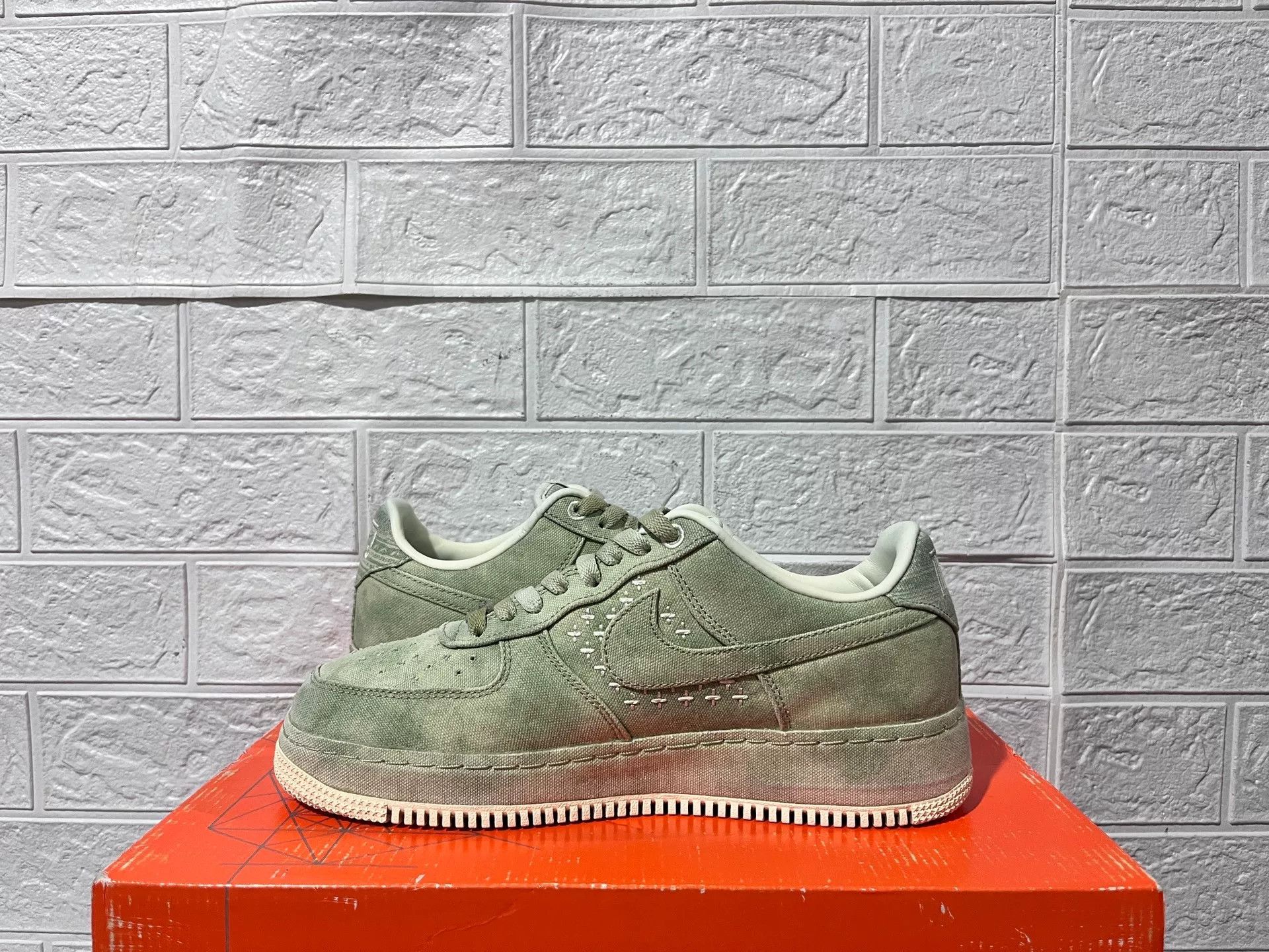 Nike Nike AF1 Lowtop Sneakers 9 Men Size US 9 / EU 42 - 3 Thumbnail