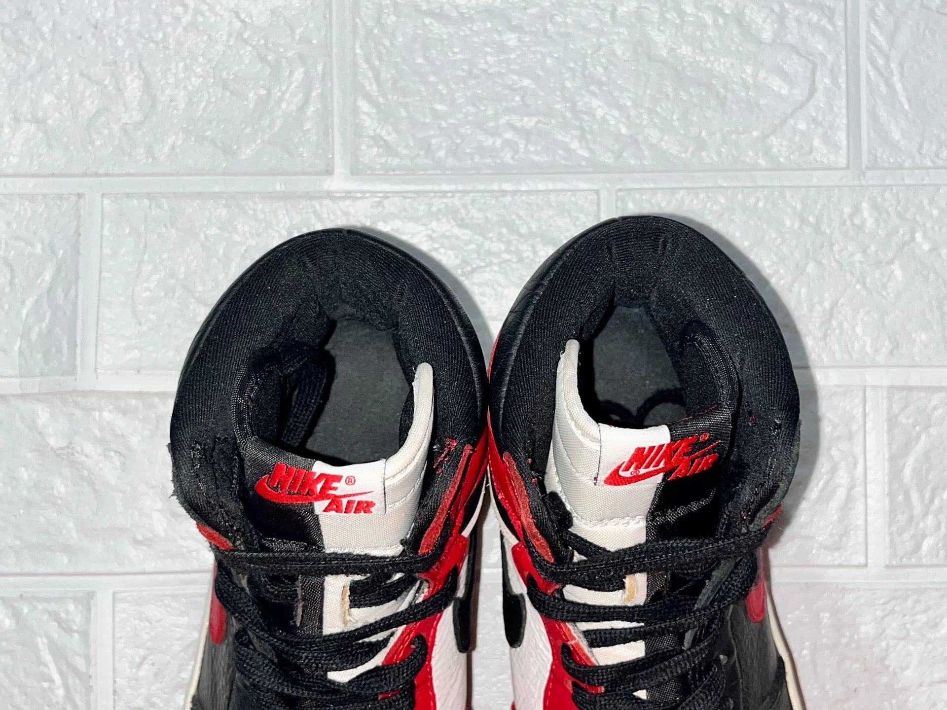 Nike Nike AJ1 Lowtop Sneakers 8 Men Size US 8 / EU 41 - 9 Thumbnail