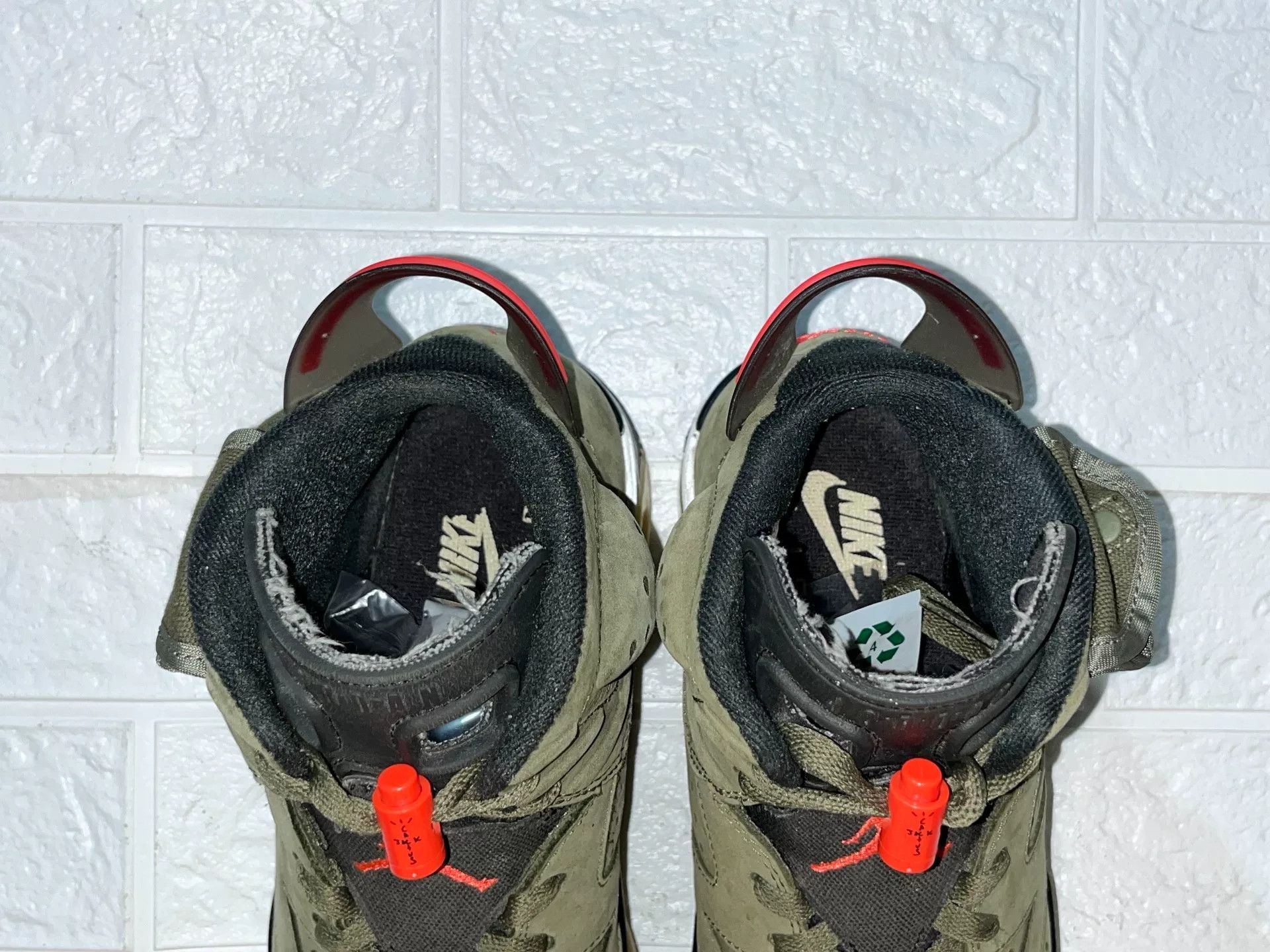 Nike Nike AJ6 Green Lowtop Sneakers 9 Men Size US 9 / EU 42 - 8 Thumbnail