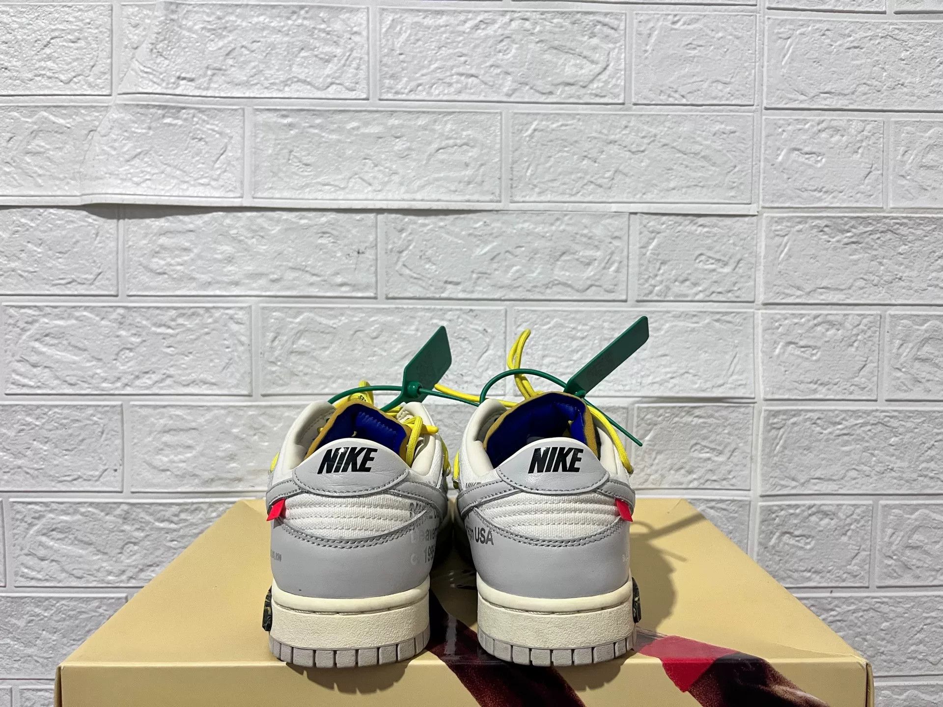 Nike Nike DUNK Multi Lowtop Sneakers 7 Men Size US 7 / EU 40 - 6 Thumbnail