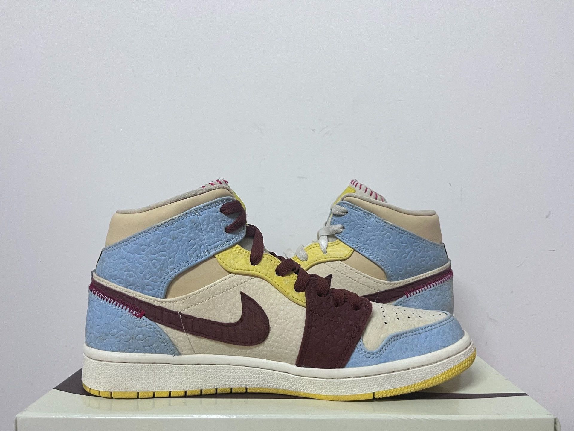 Nike Nike AJ1 Green Lowtop Sneakers 9 Men Size US 9 / EU 42 - 4 Thumbnail