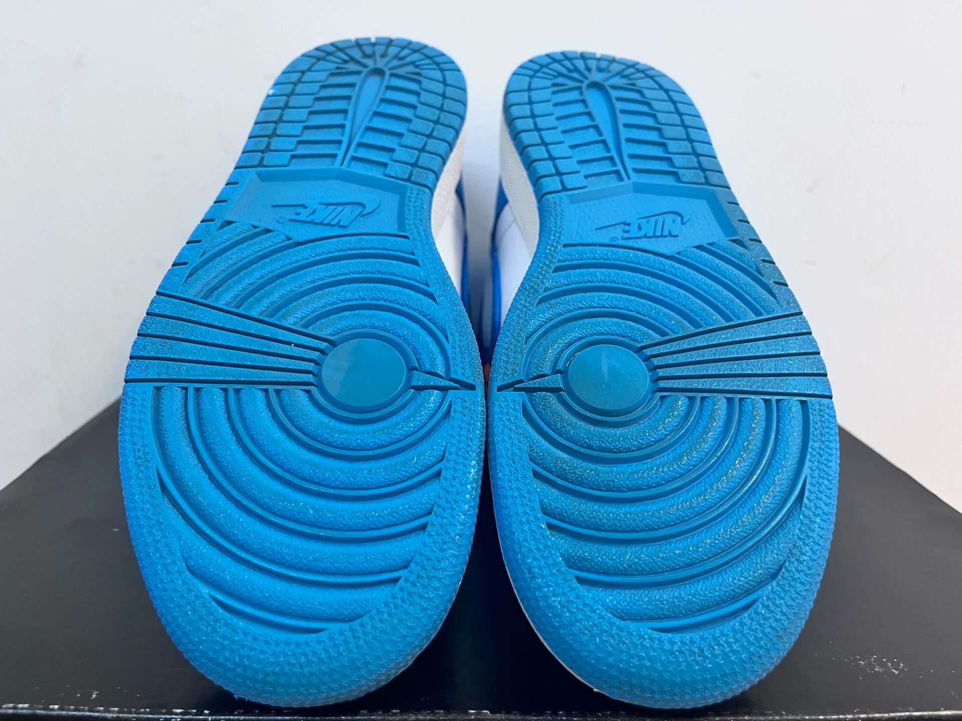 Nike Nike AJ1 Blue Lowtop Sneakers 5.5 Men Size US 5.5 / EU 38 - 8 Thumbnail