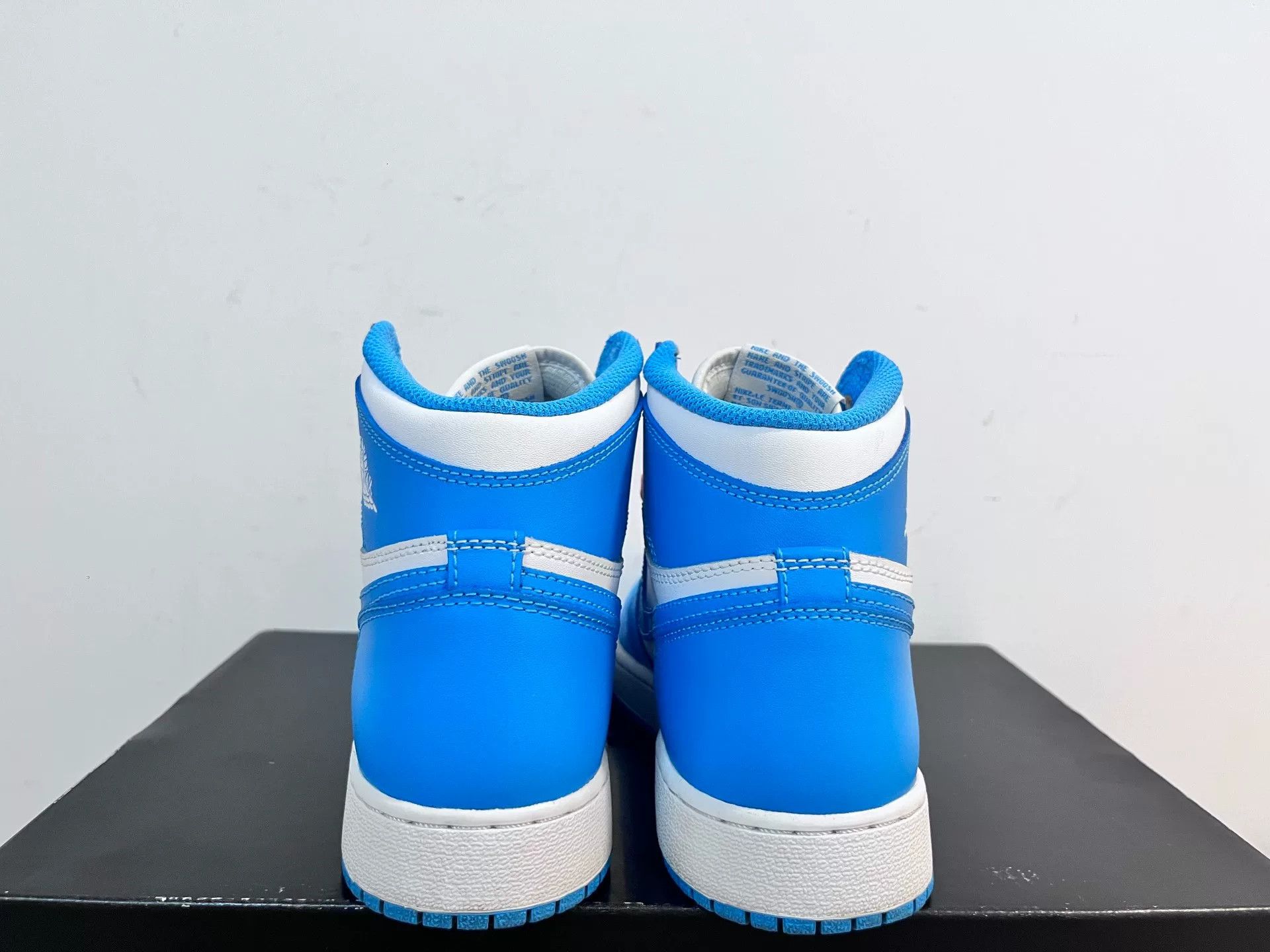 Nike Nike AJ1 Blue Lowtop Sneakers 5.5 Men Size US 5.5 / EU 38 - 6 Thumbnail