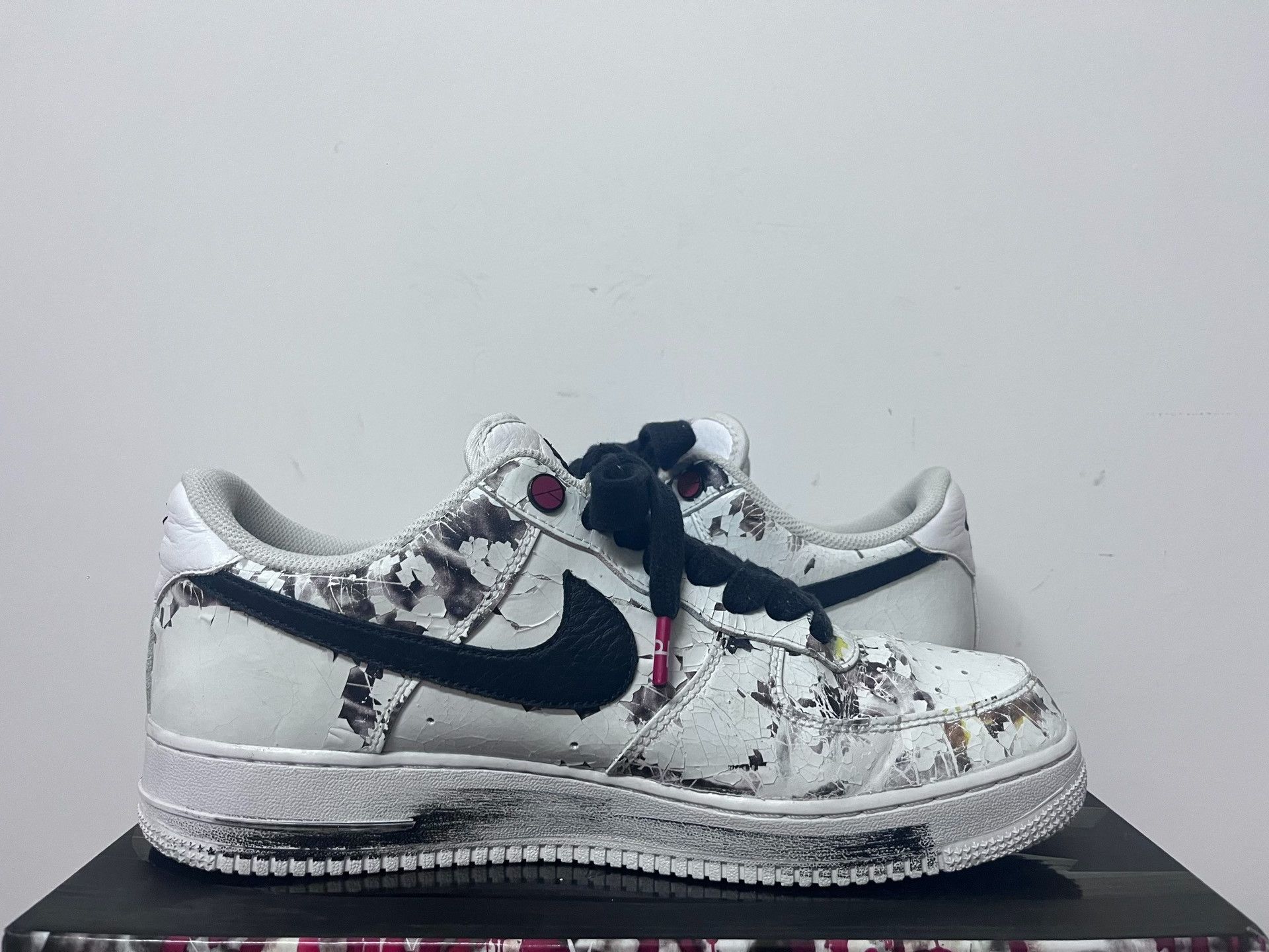 Nike Nike AF1 White Lowtop Sneakers 12 Men Size US 12 / EU 45 - 4 Thumbnail