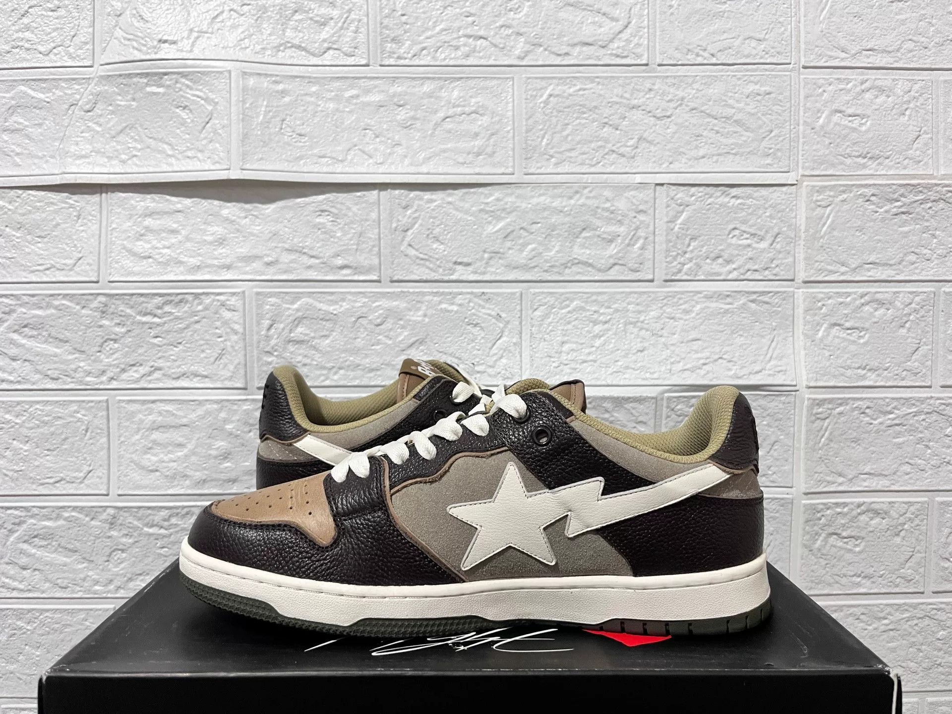 Bape Bape Gray Lowtop Sneakers 10 Men Size US 10 / EU 43 - 3 Thumbnail