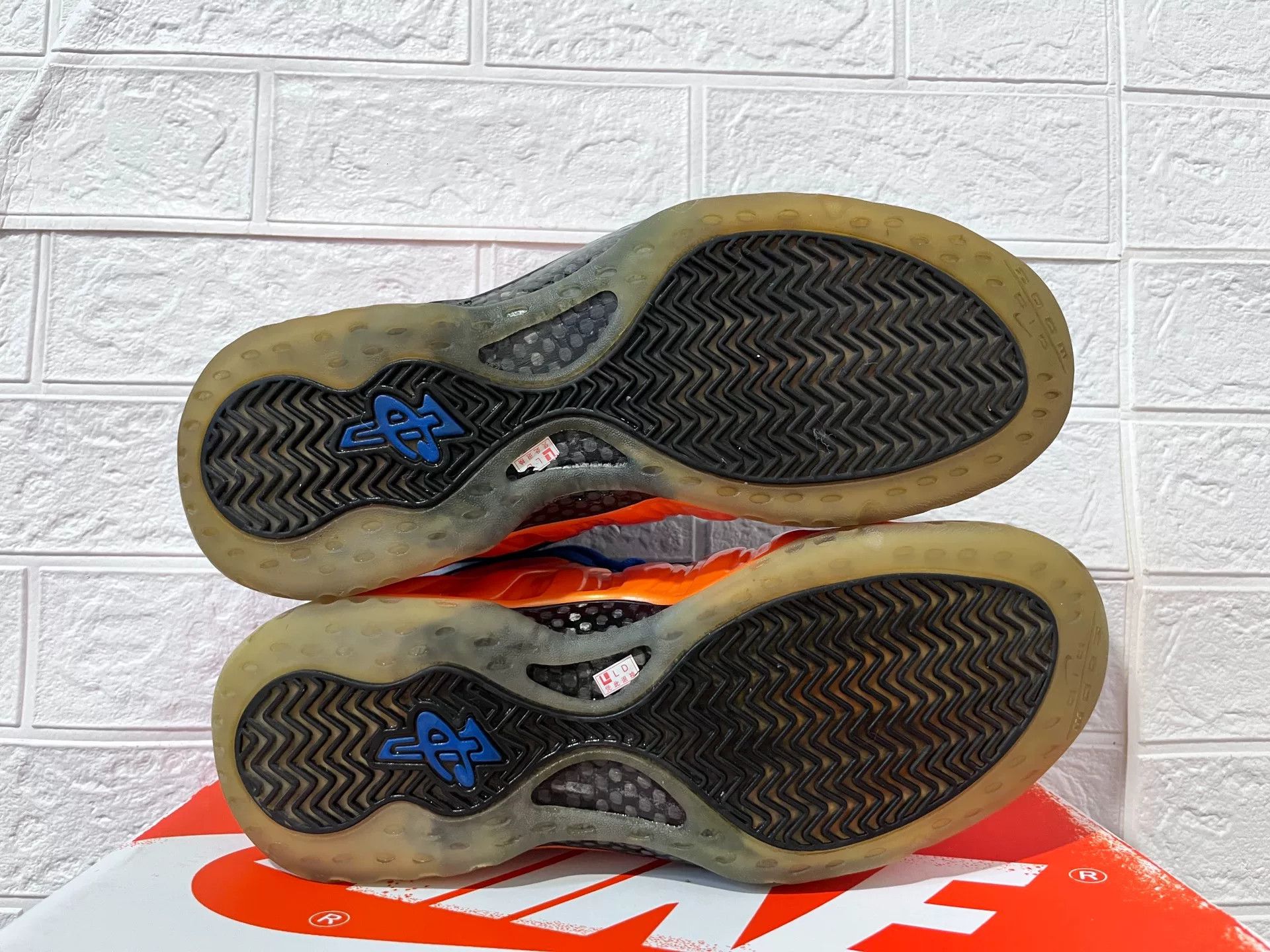 Nike Nike Lowtop Sneakers 12 Men Size US 12 / EU 45 - 7 Thumbnail