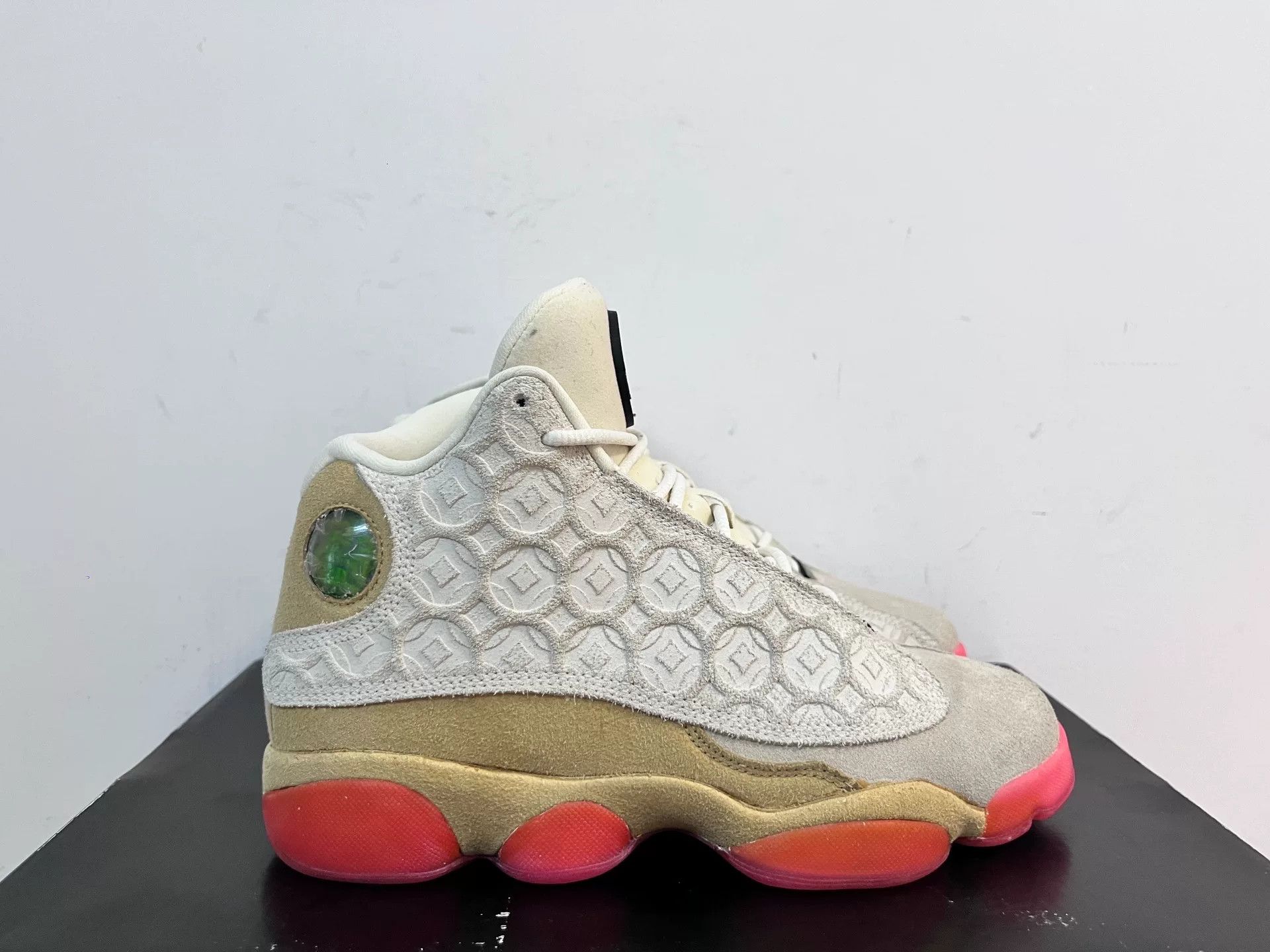 Nike Nike AJ13 Green Lowtop Sneakers 5.5 Men Size US 5.5 / EU 38 - 2 Thumbnail