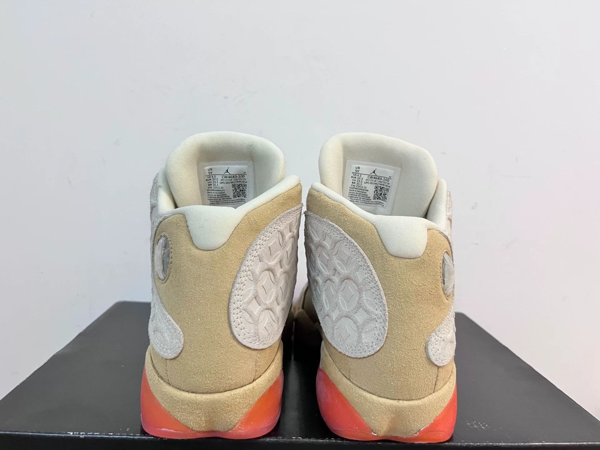 Nike Nike AJ13 Green Lowtop Sneakers 5.5 Men Size US 5.5 / EU 38 - 6 Thumbnail