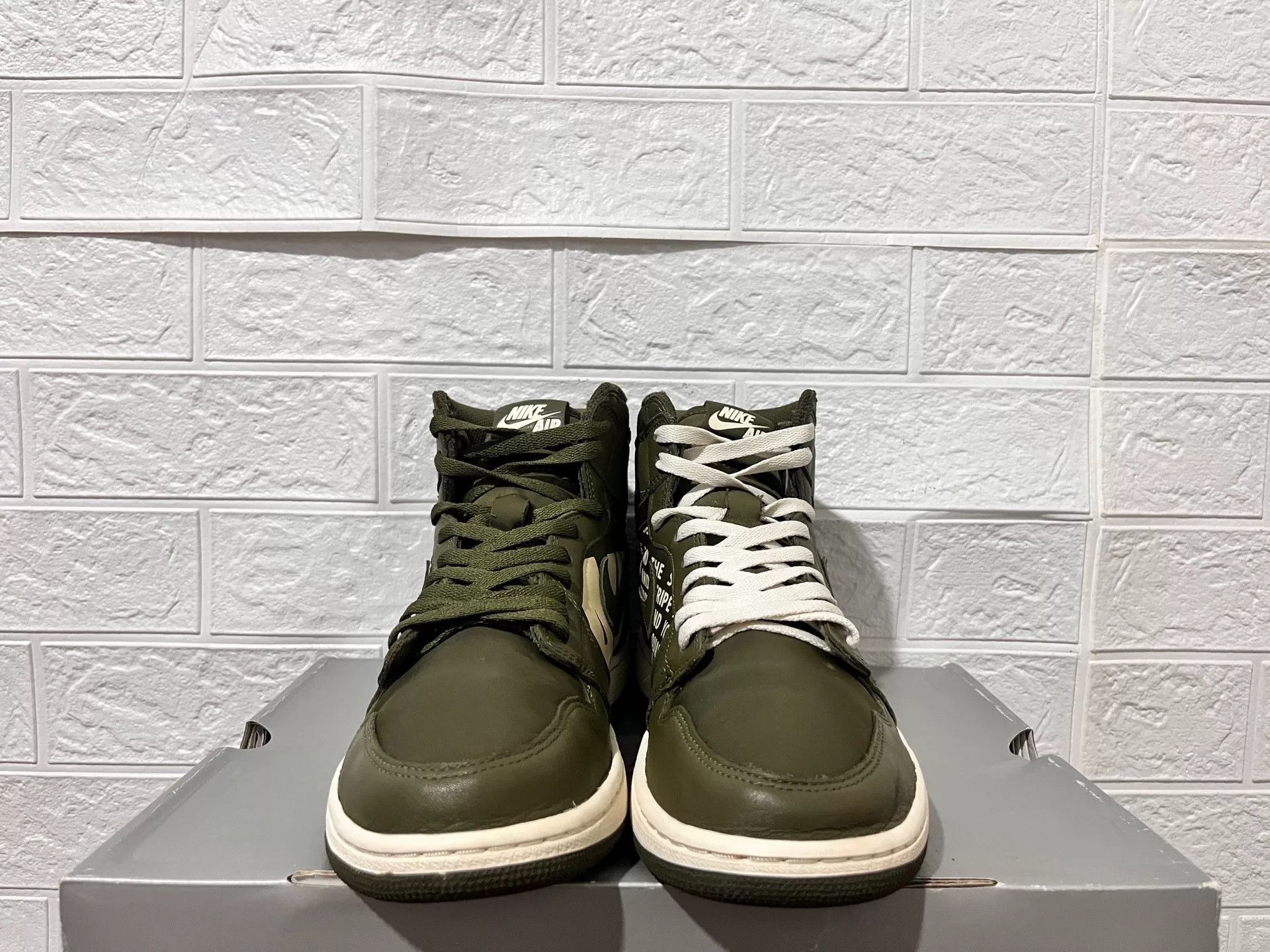 Nike Nike AJ1 Green Lowtop Sneakers 11 Men Size US 11 / EU 44 - 5 Thumbnail